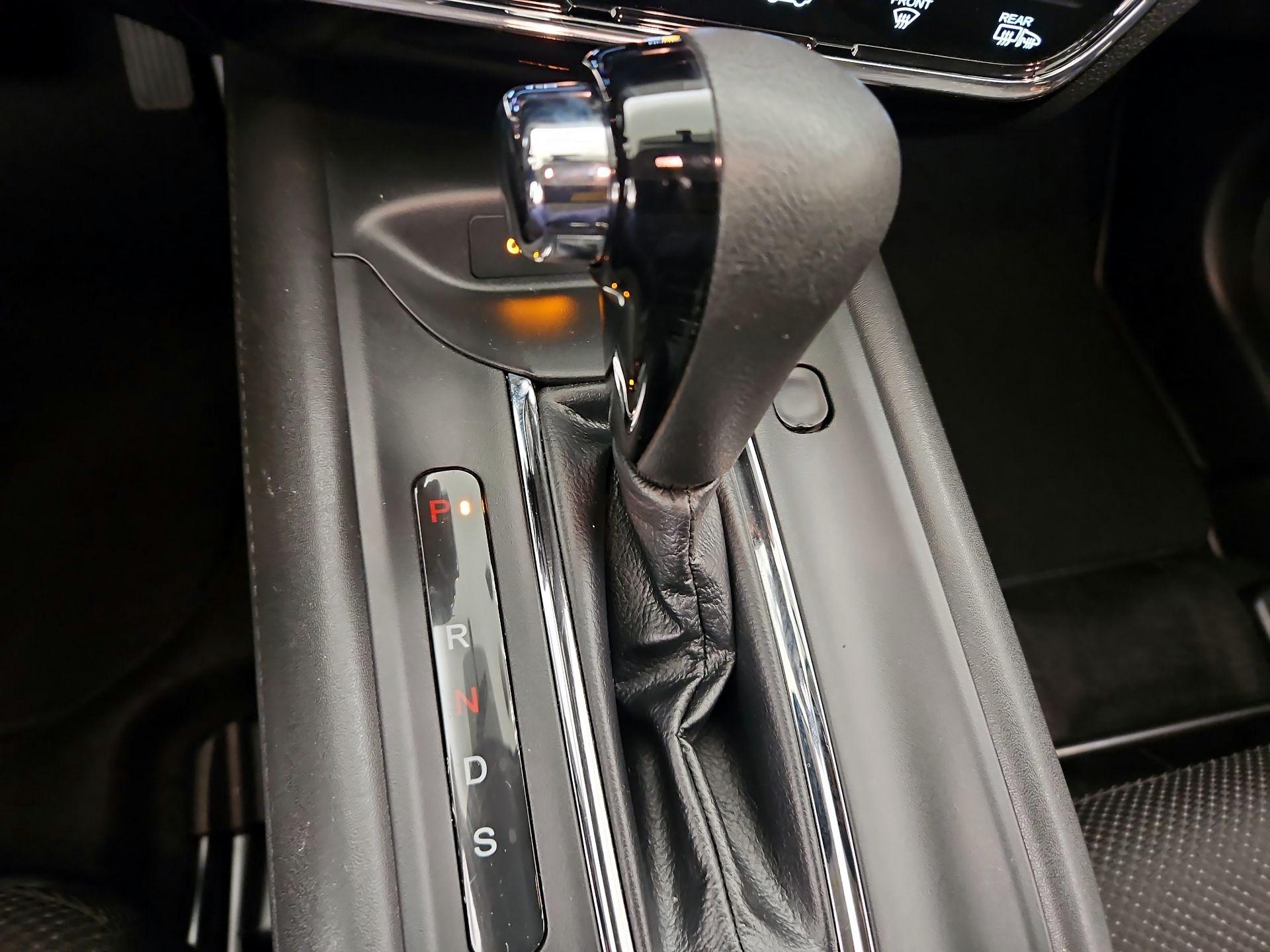Thumbnail: 2016 Honda HR-V - 17