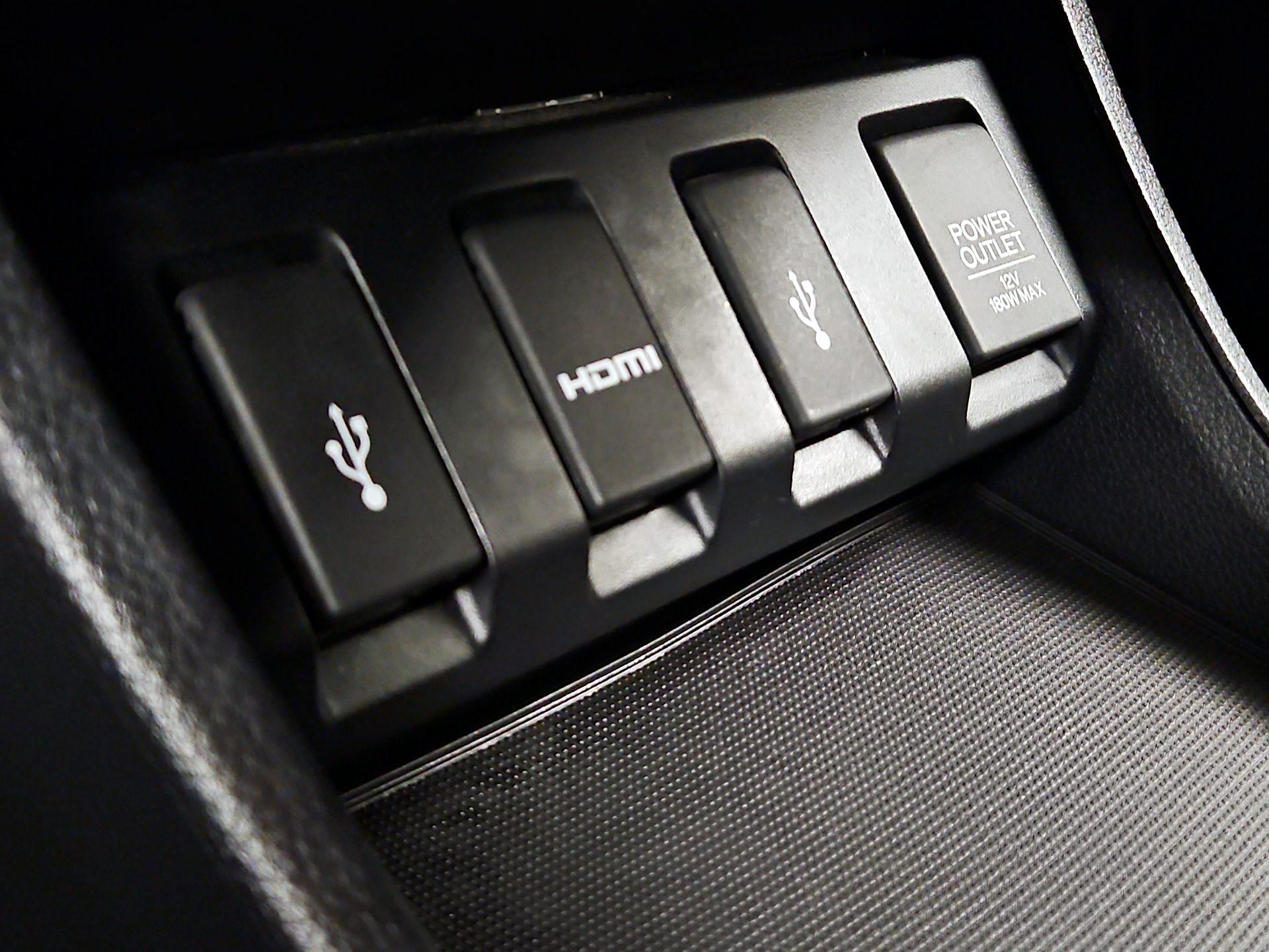 Thumbnail: 2016 Honda HR-V - 18