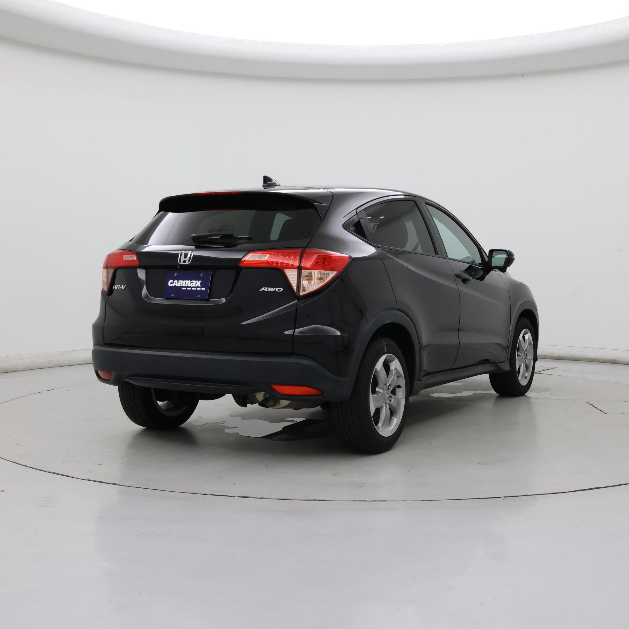 Thumbnail: 2016 Honda HR-V - 8