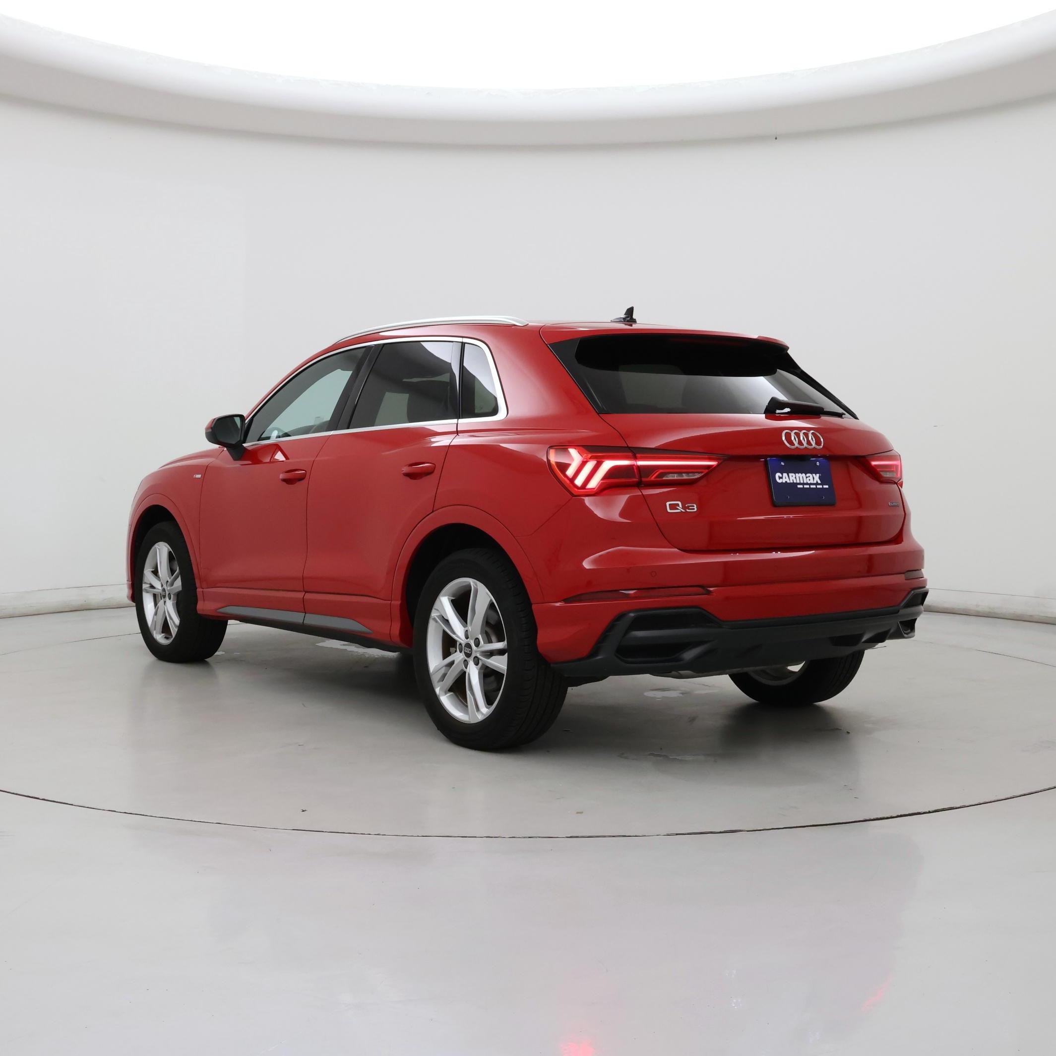 Thumbnail: 2022 Audi Q3 - 2