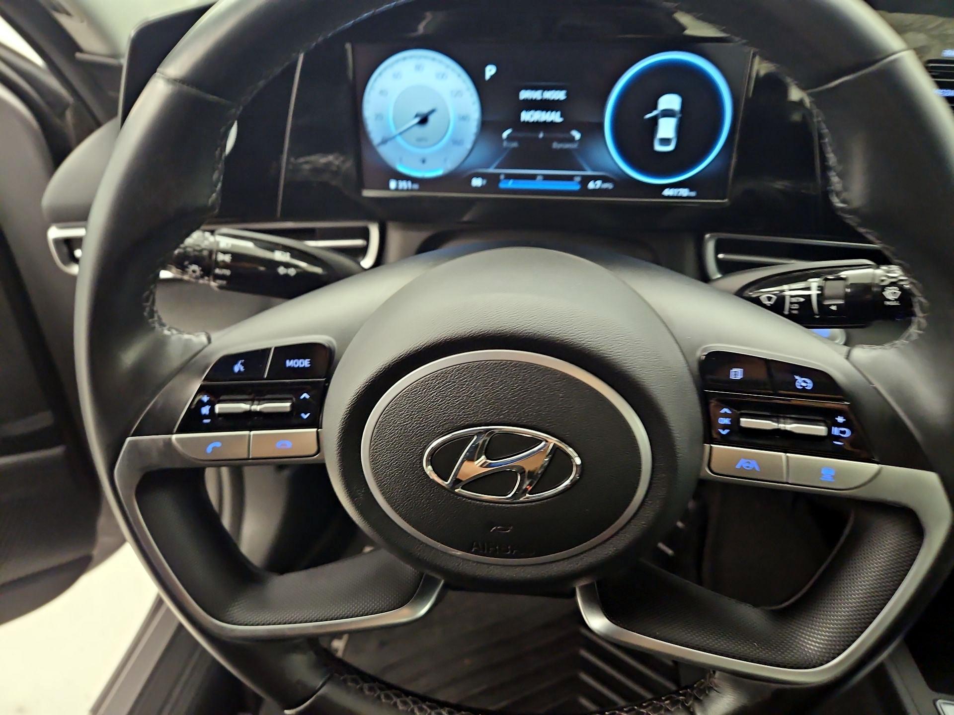 Thumbnail: 2022 Hyundai Elantra - 10