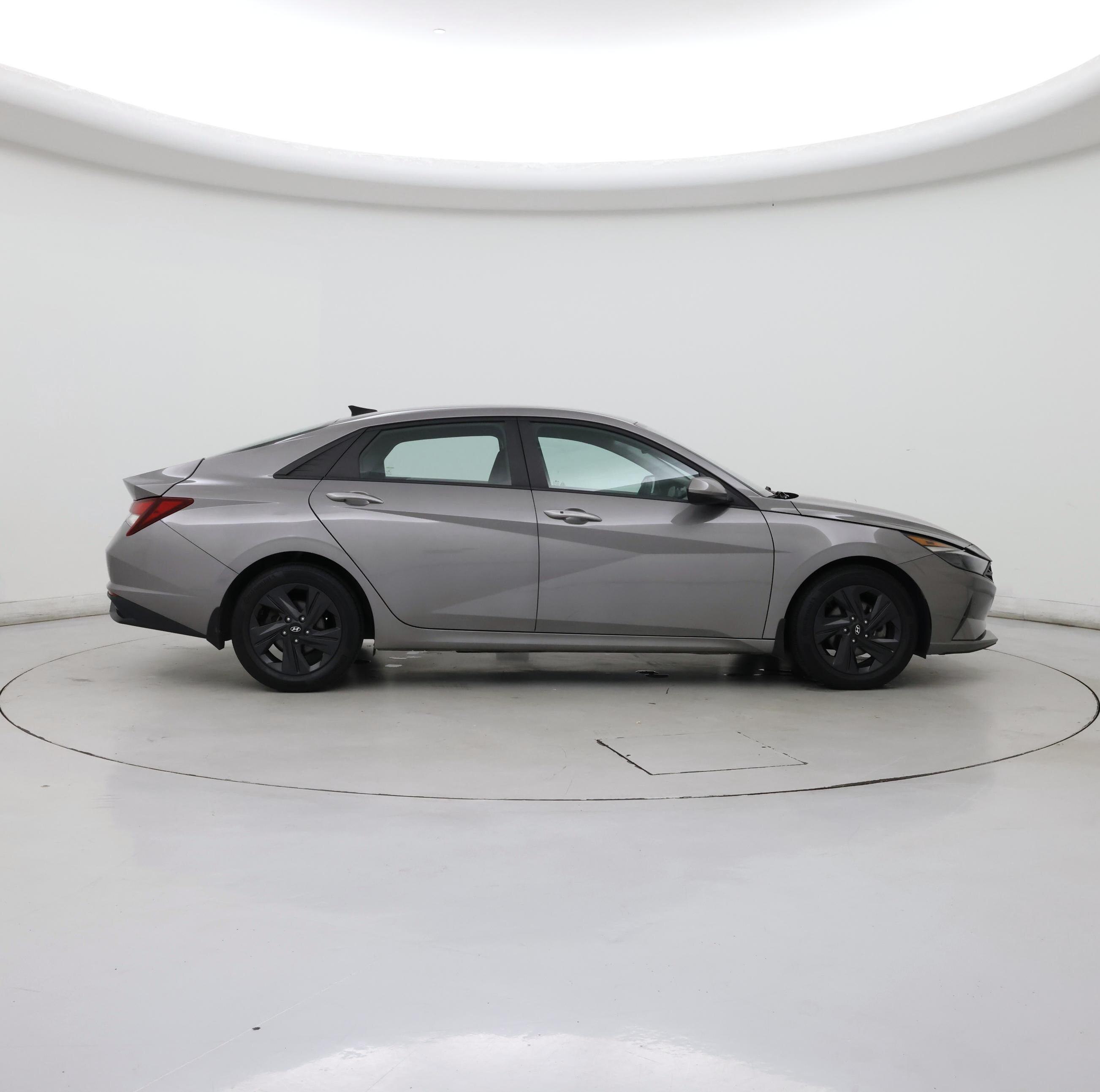 Thumbnail: 2022 Hyundai Elantra - 7