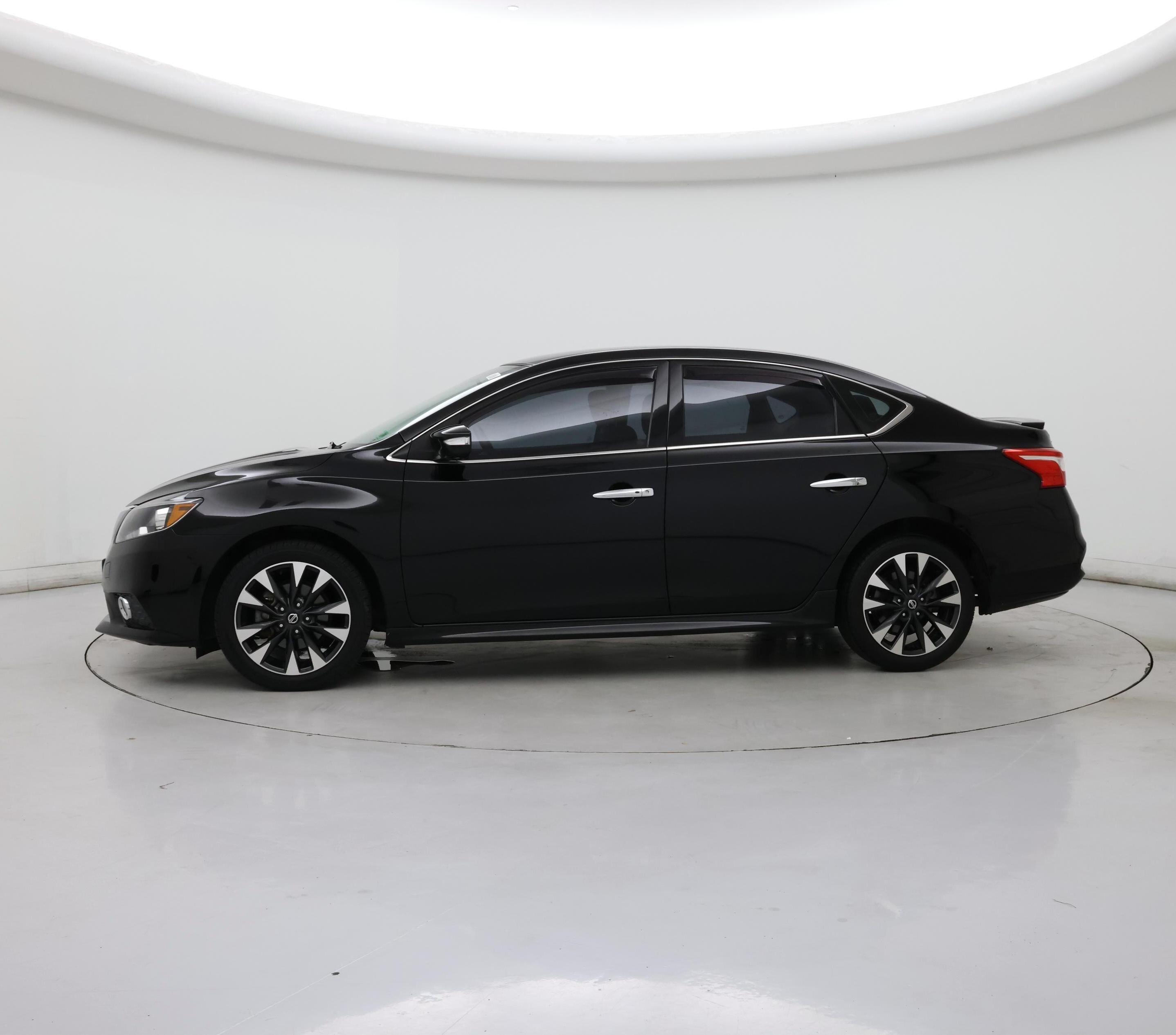 Thumbnail: 2019 Nissan Sentra - 3