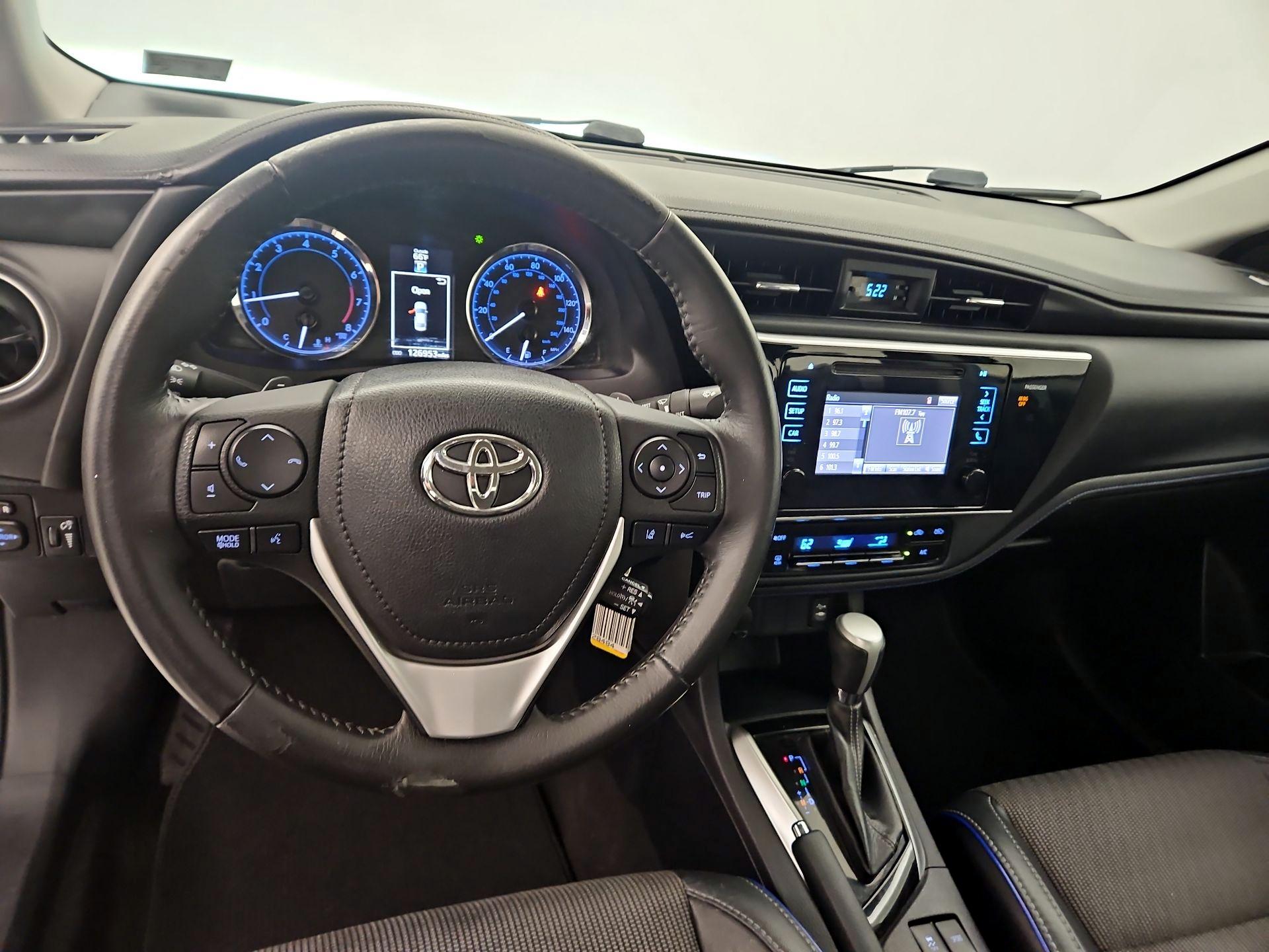 Thumbnail: 2017 Toyota Corolla - 9
