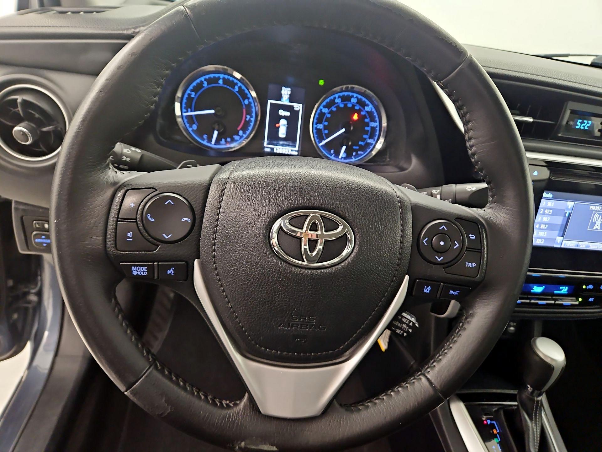 Thumbnail: 2017 Toyota Corolla - 10