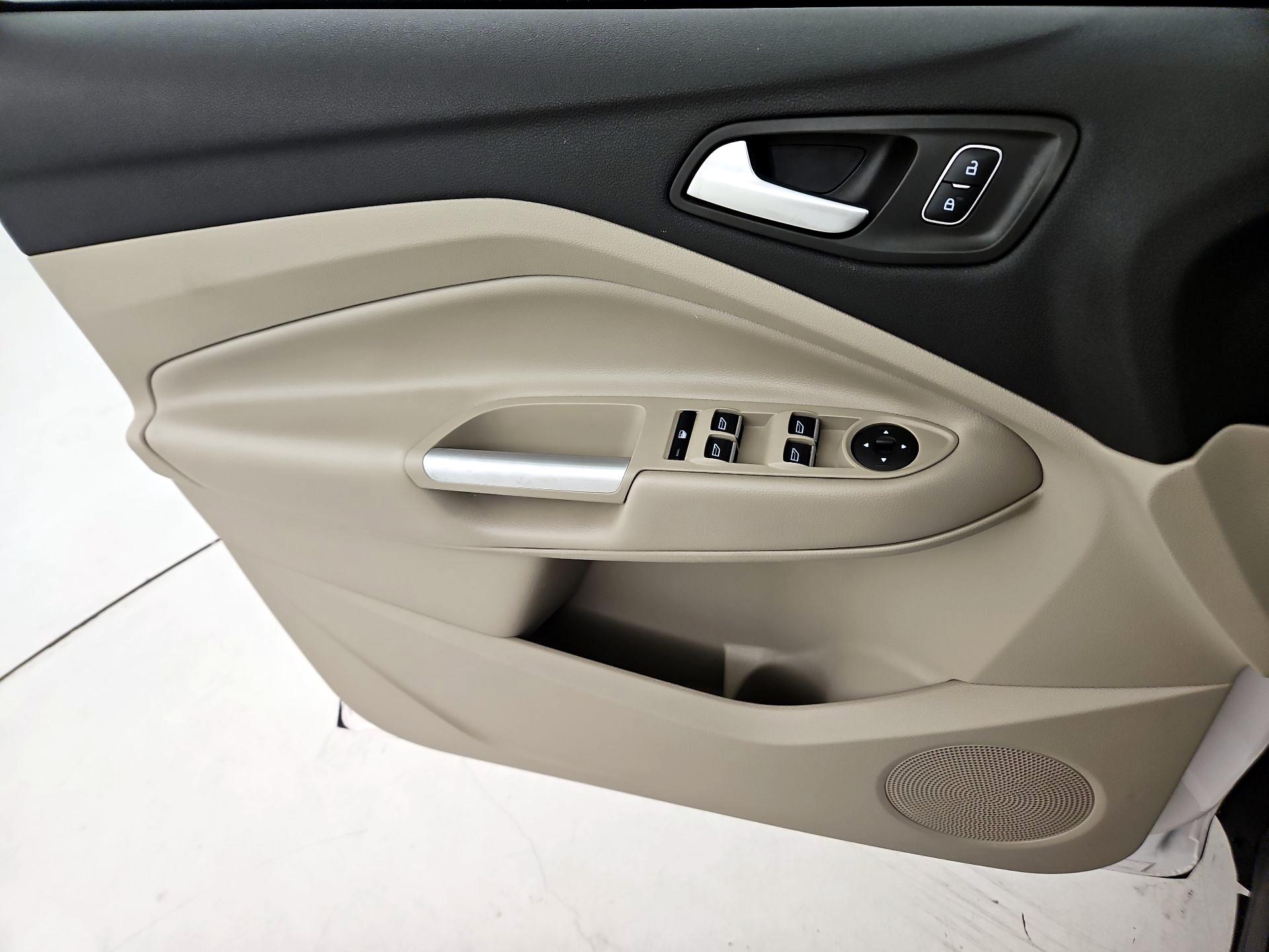 Thumbnail: 2019 Ford Escape - 12