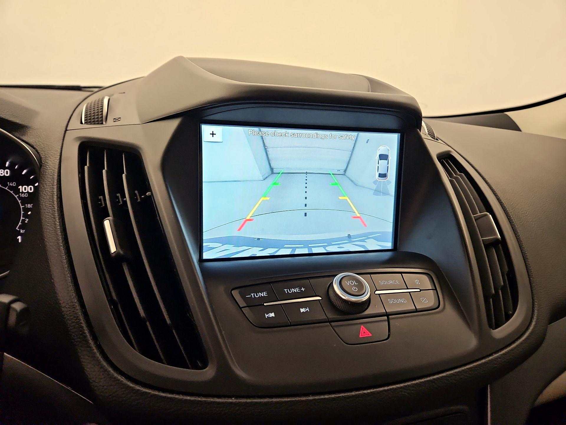Thumbnail: 2019 Ford Escape - 14