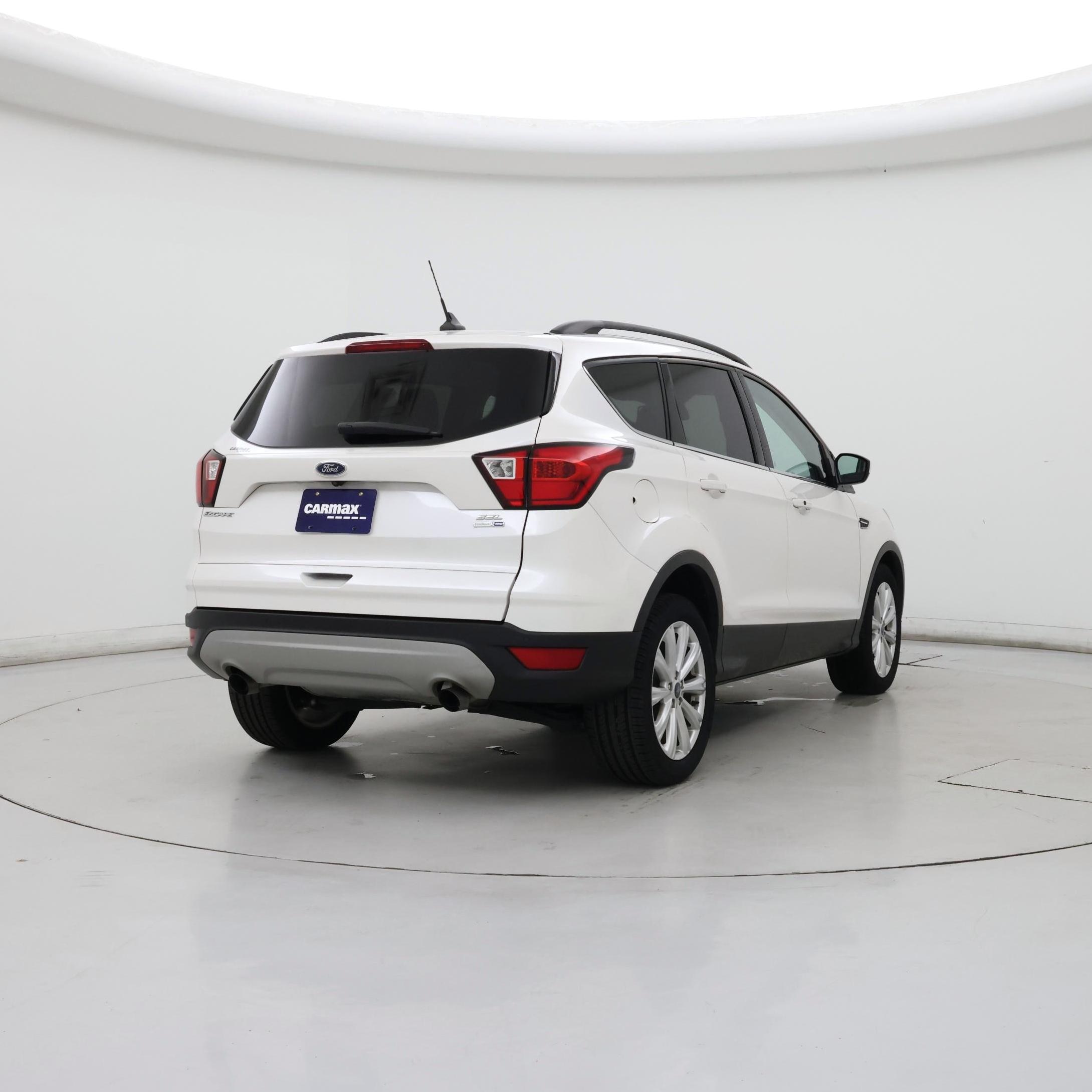 Thumbnail: 2019 Ford Escape - 8