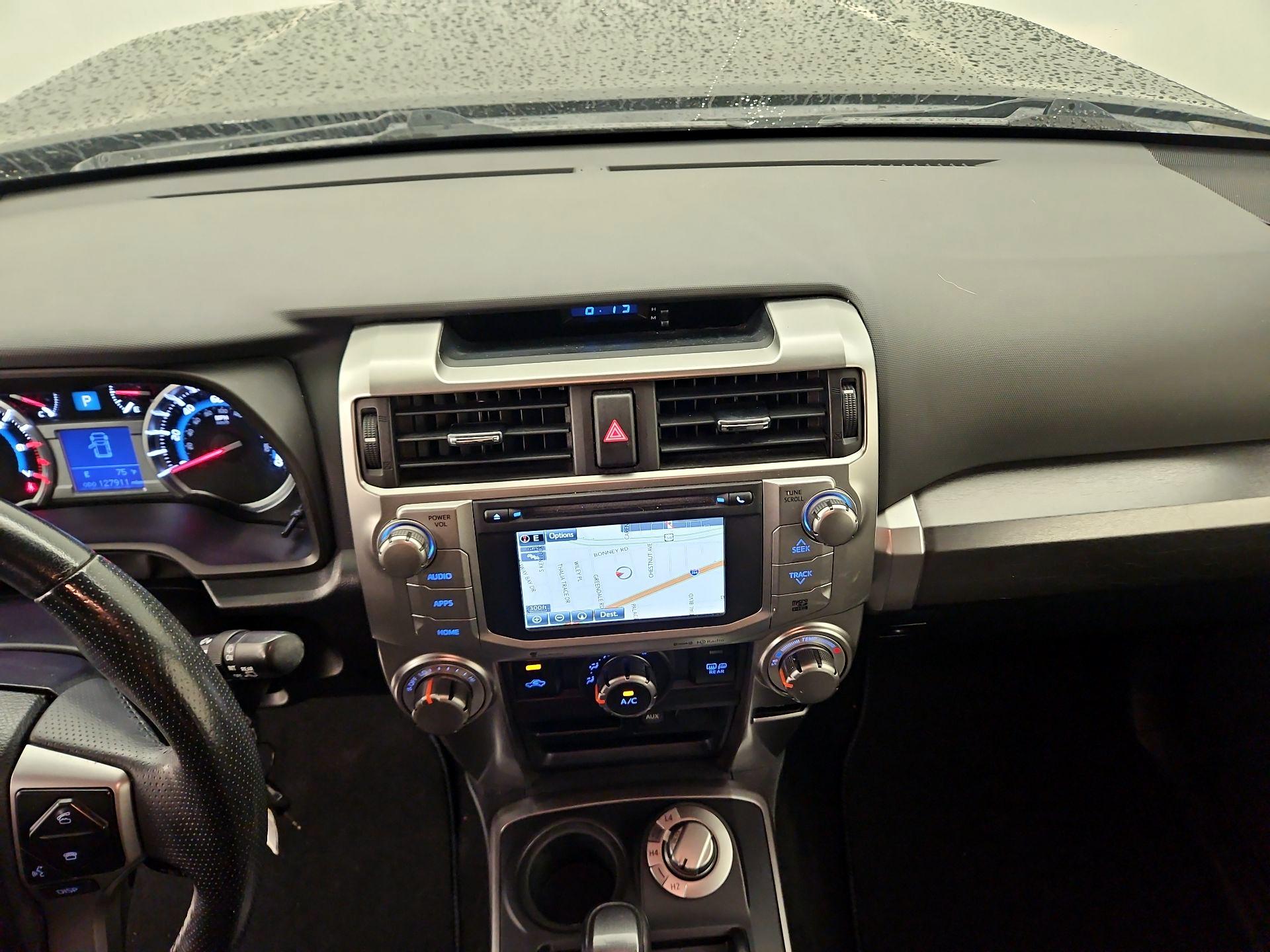 Thumbnail: 2016 Toyota 4Runner - 9