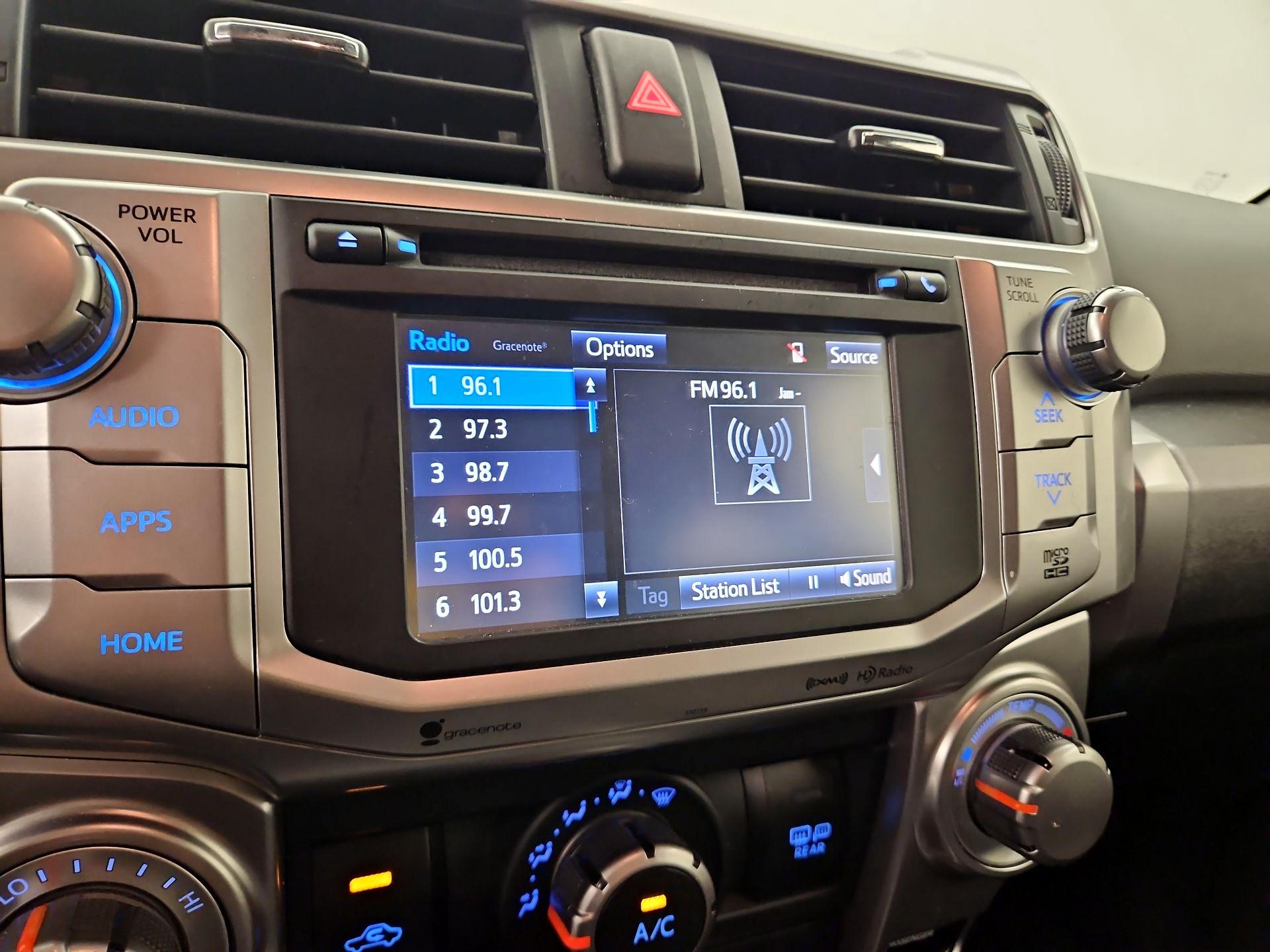 Thumbnail: 2016 Toyota 4Runner - 16