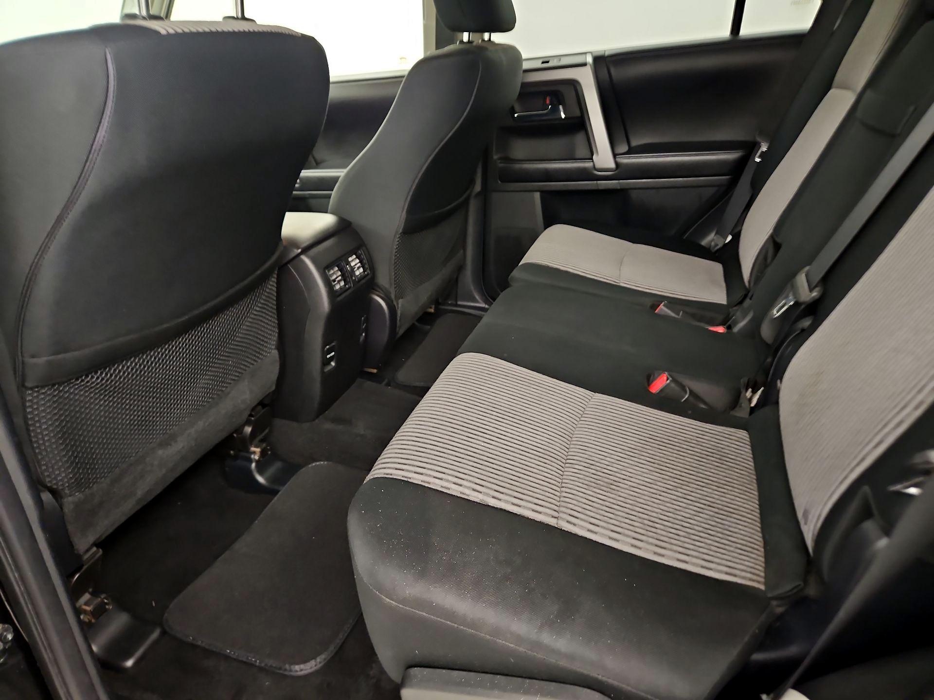 Thumbnail: 2016 Toyota 4Runner - 20