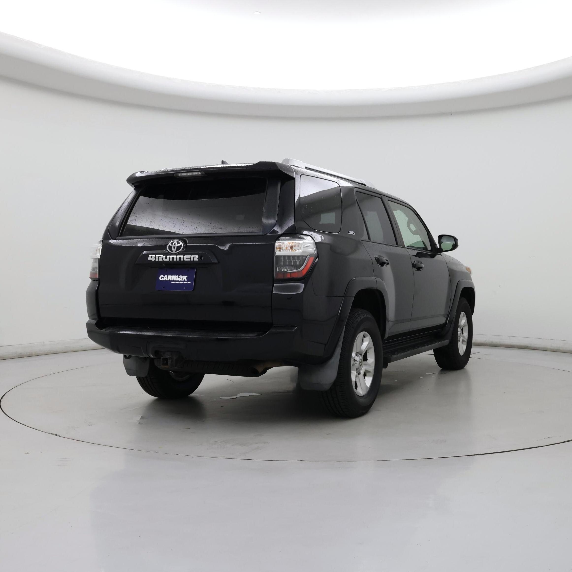 Thumbnail: 2016 Toyota 4Runner - 8