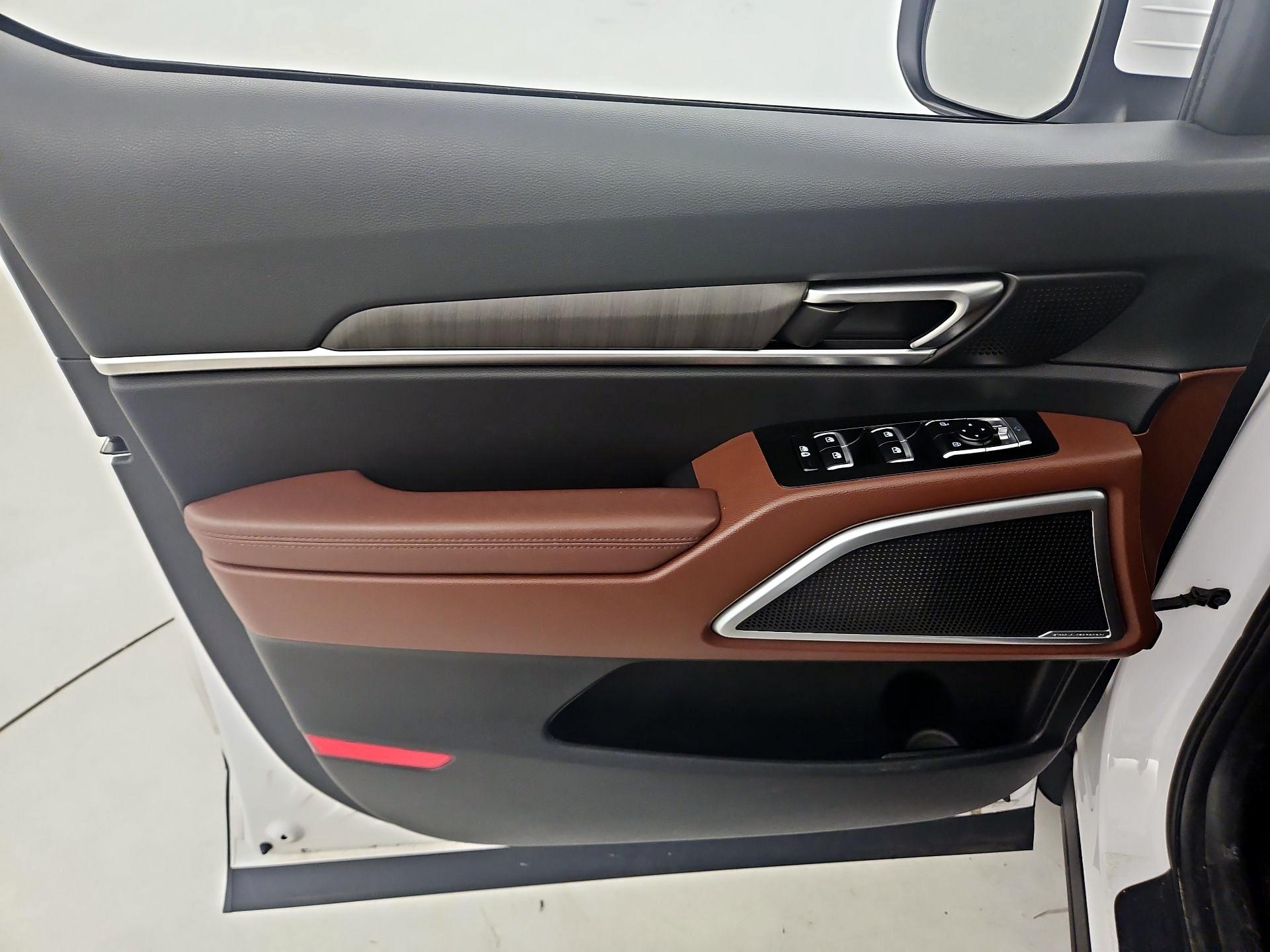 Thumbnail: 2023 Kia Telluride - 12