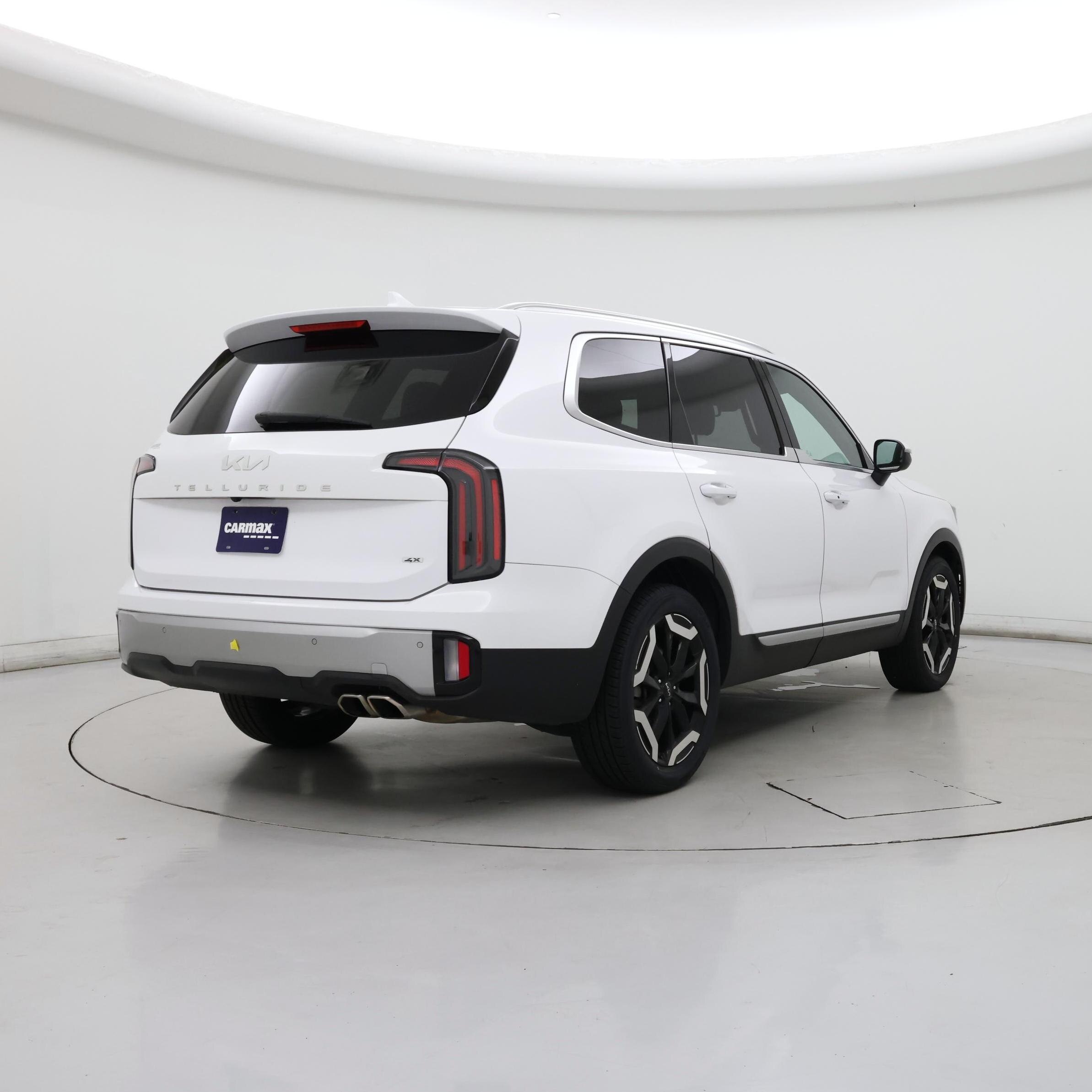 Thumbnail: 2023 Kia Telluride - 8