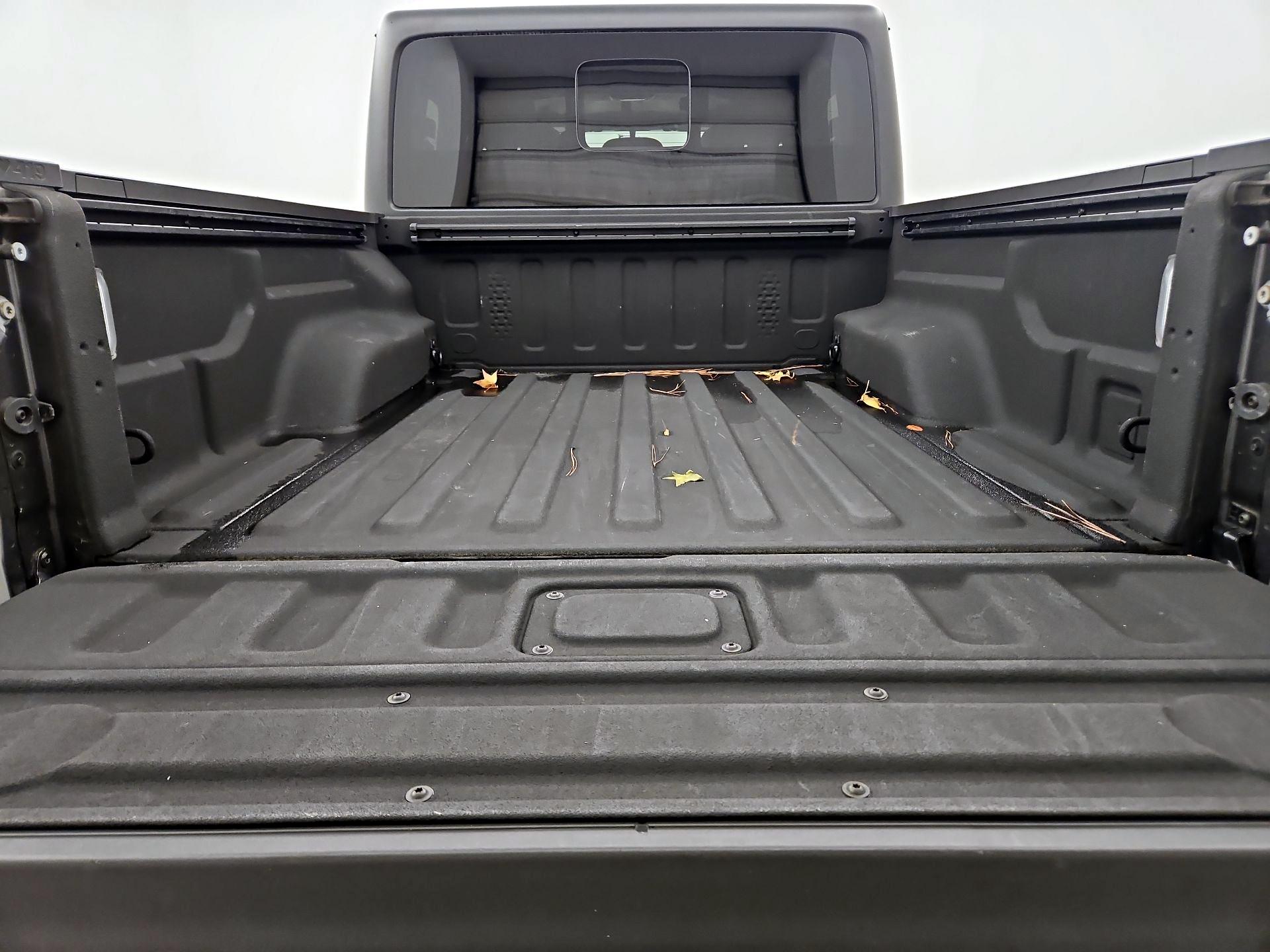 Thumbnail: 2020 Jeep Gladiator - 20