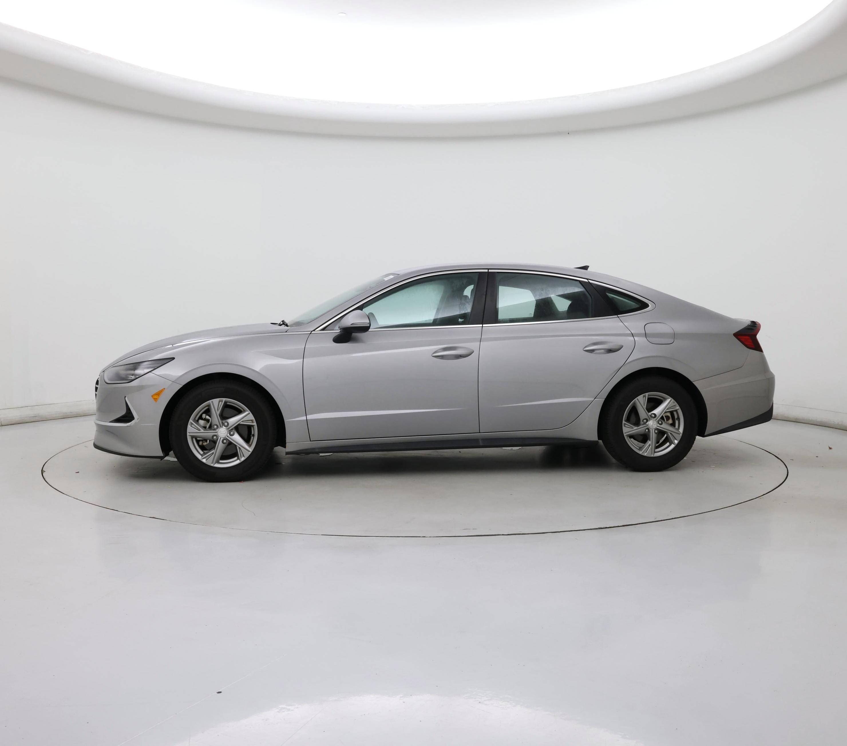 Thumbnail: 2023 Hyundai Sonata - 3