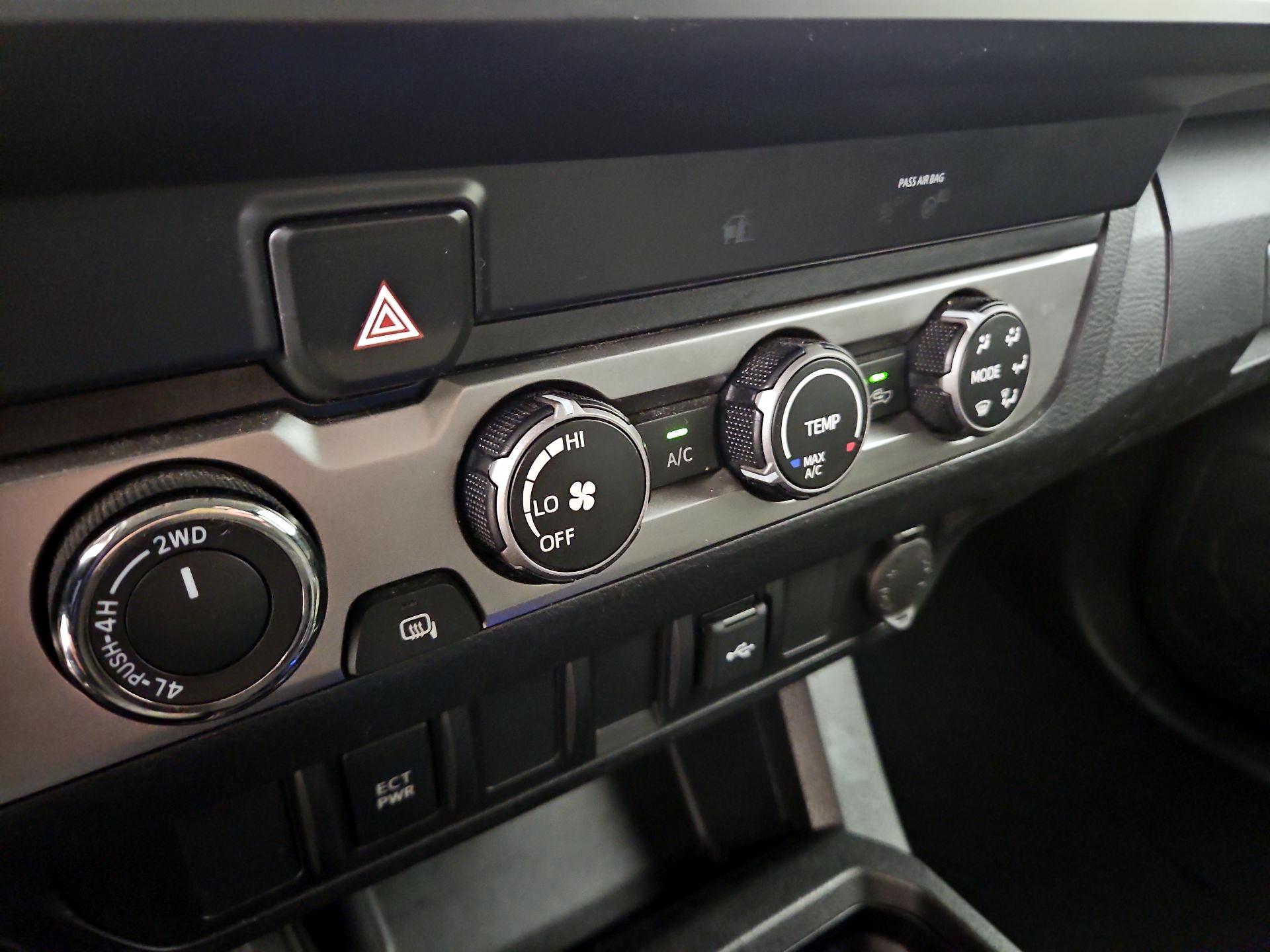 Thumbnail: 2022 Toyota Tacoma - 16