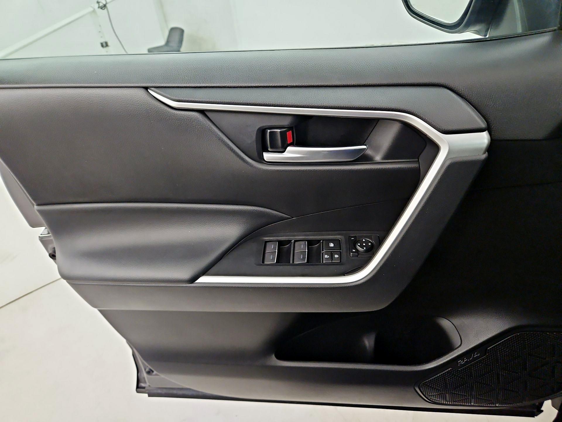 Thumbnail: 2023 Toyota RAV4 - 12