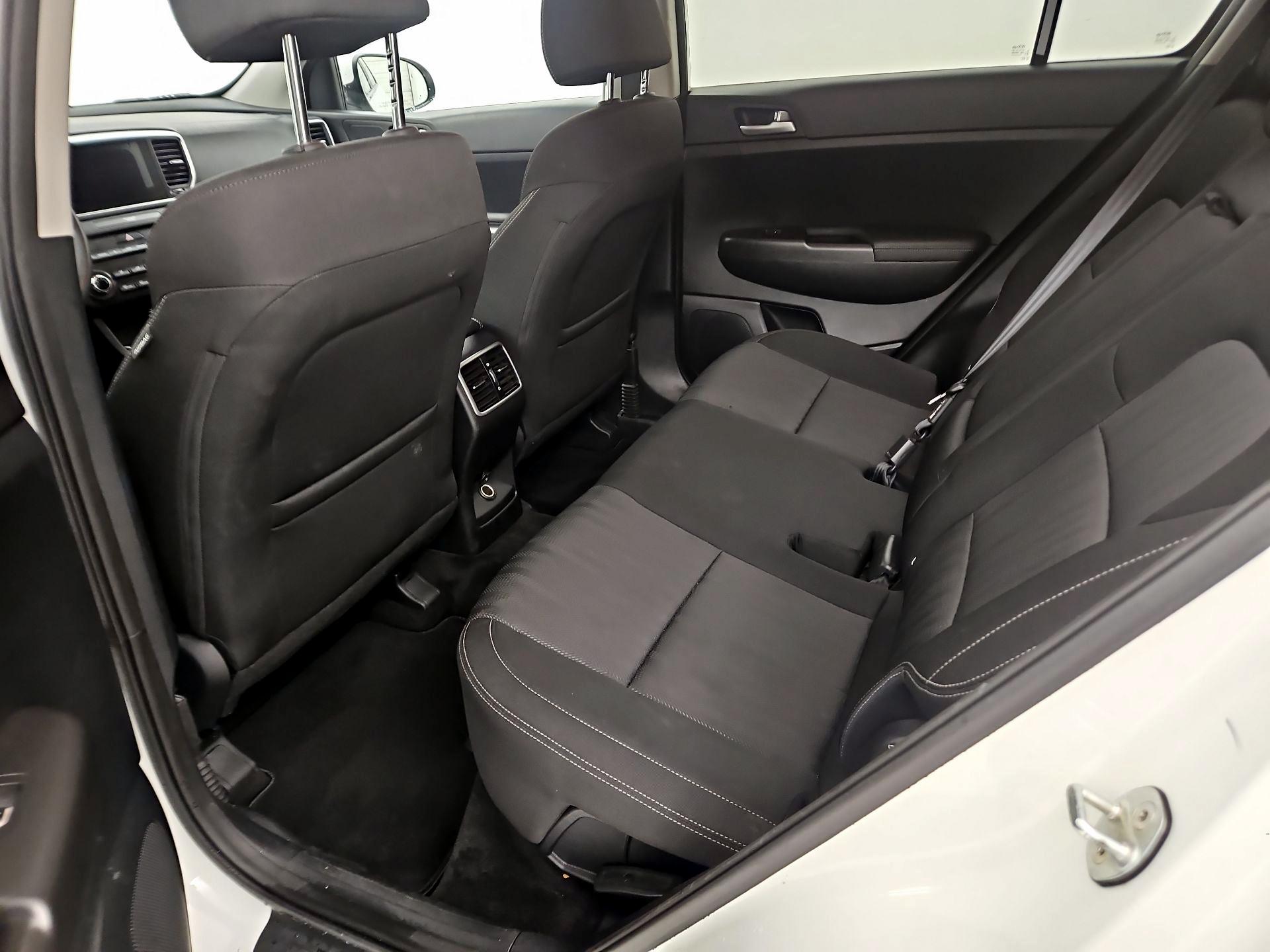 Thumbnail: 2020 Kia Sportage - 19