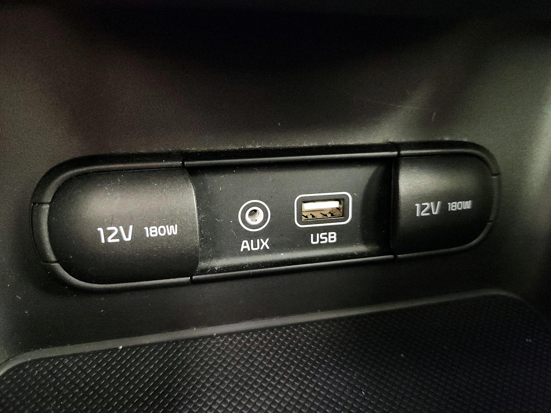 Thumbnail: 2017 Kia Sportage - 19