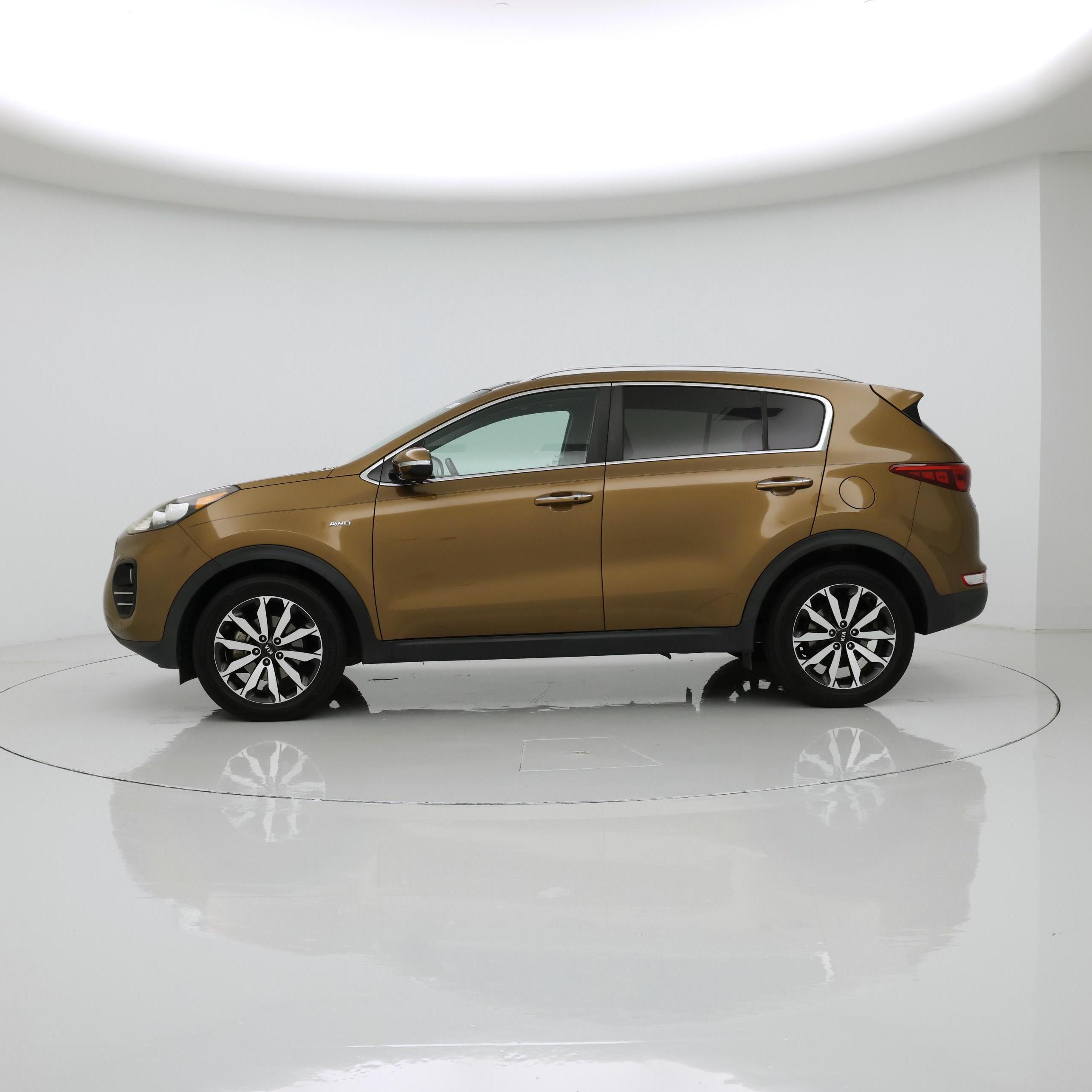 Thumbnail: 2017 Kia Sportage - 3