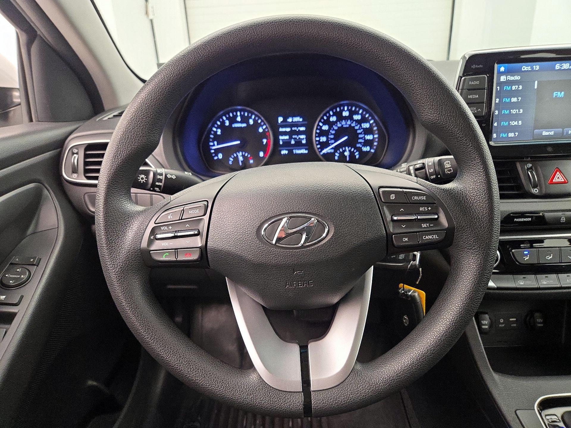 Thumbnail: 2018 Hyundai Elantra - 10