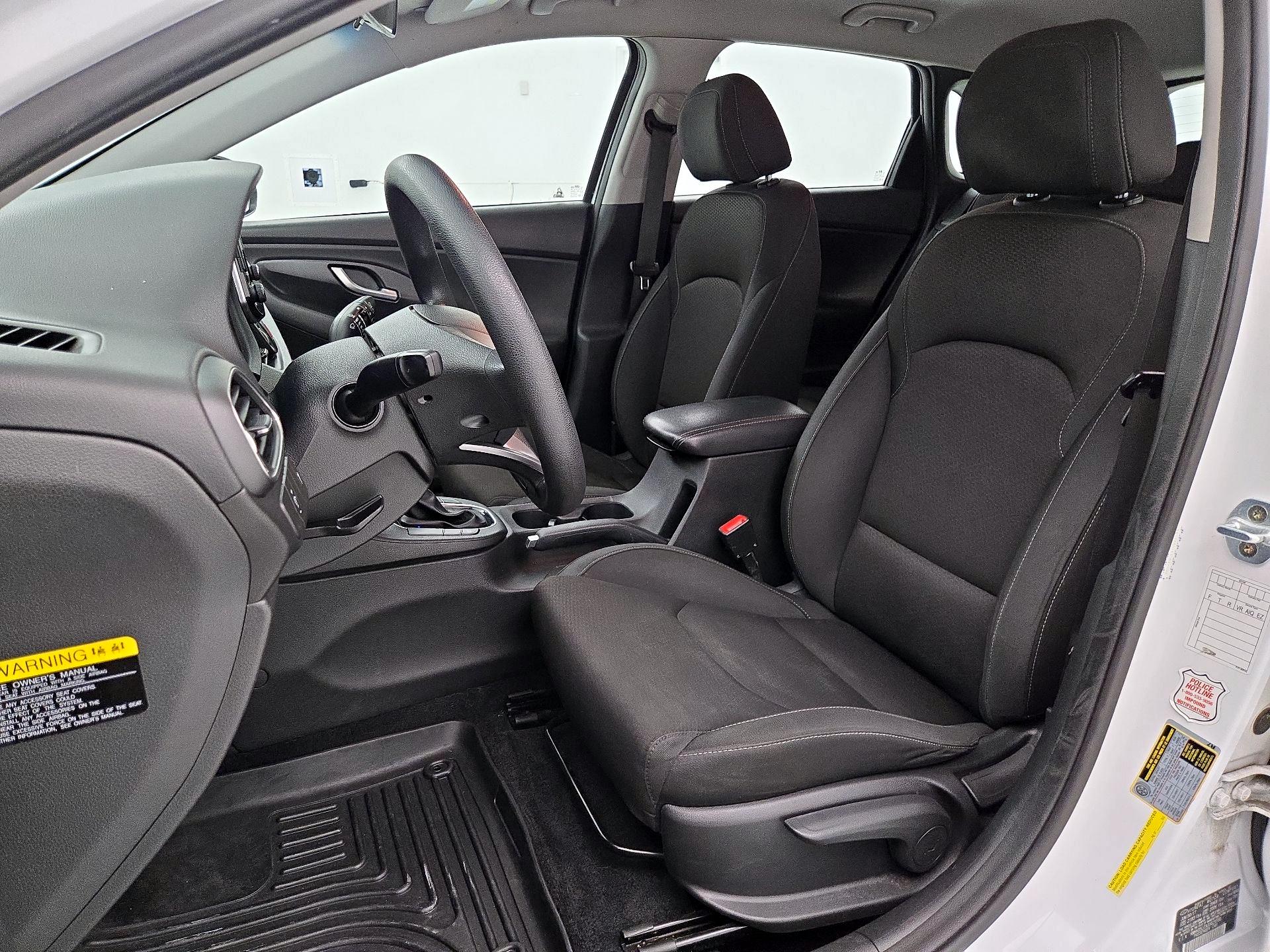 Thumbnail: 2018 Hyundai Elantra - 11