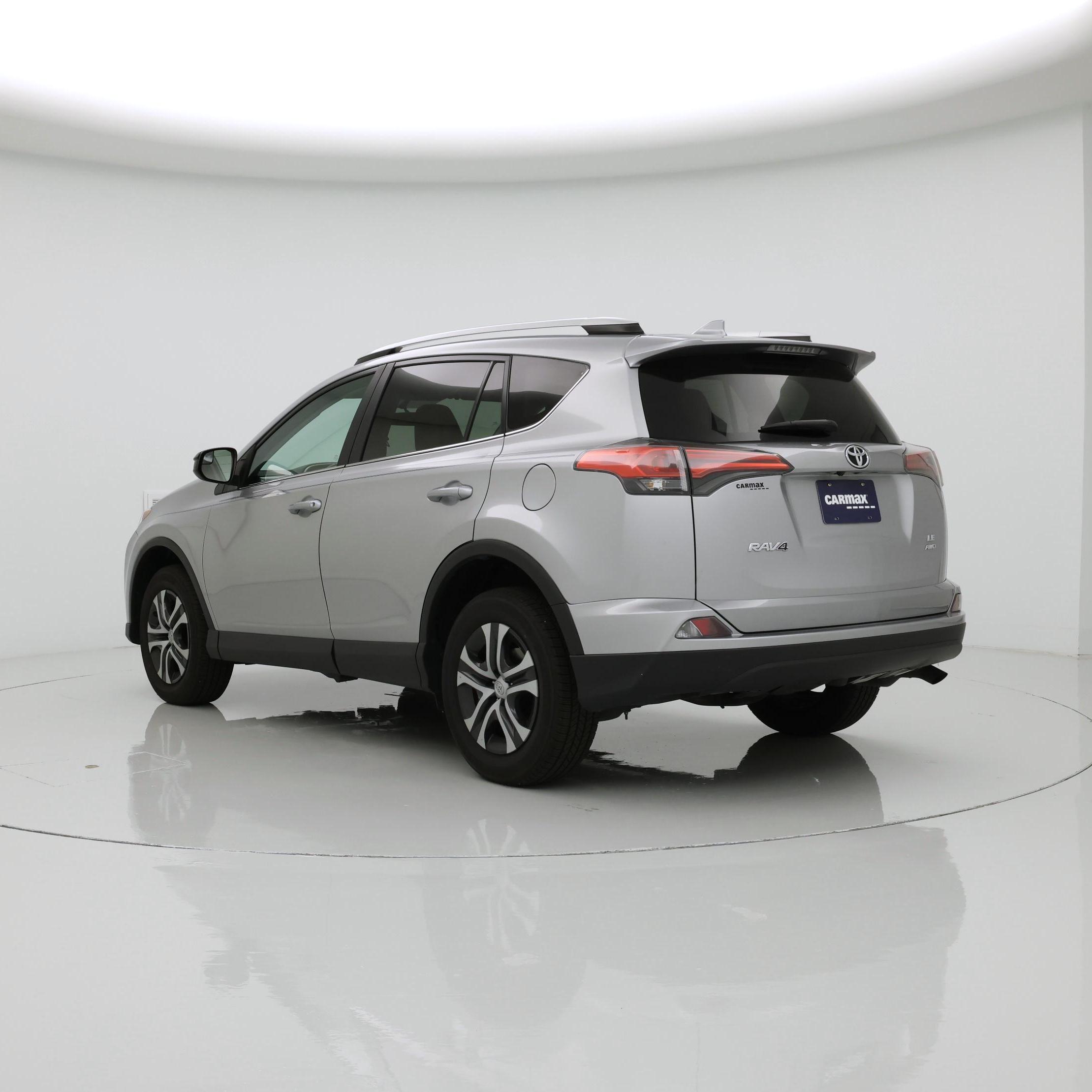 Thumbnail: 2016 Toyota RAV4 - 2