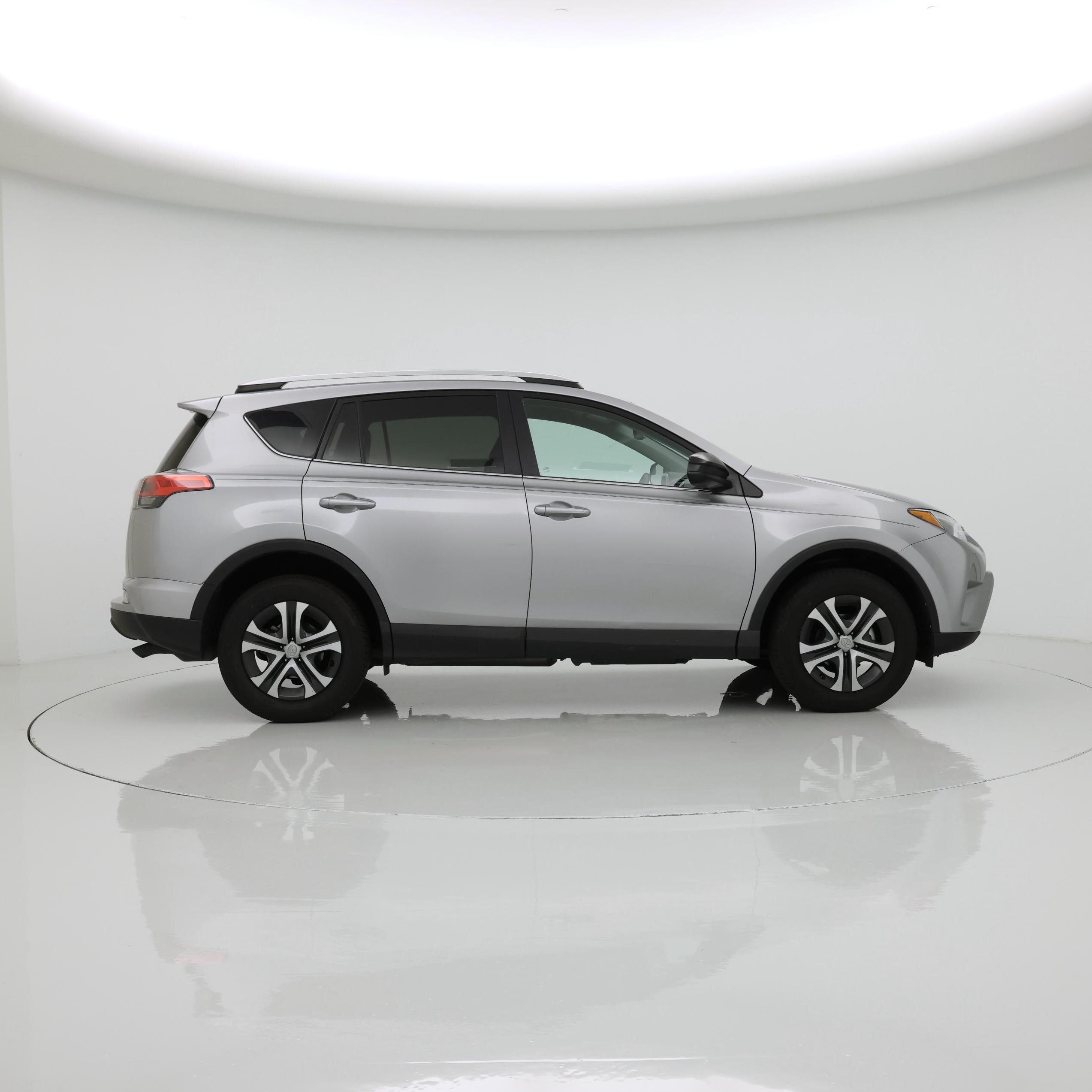 Thumbnail: 2016 Toyota RAV4 - 7