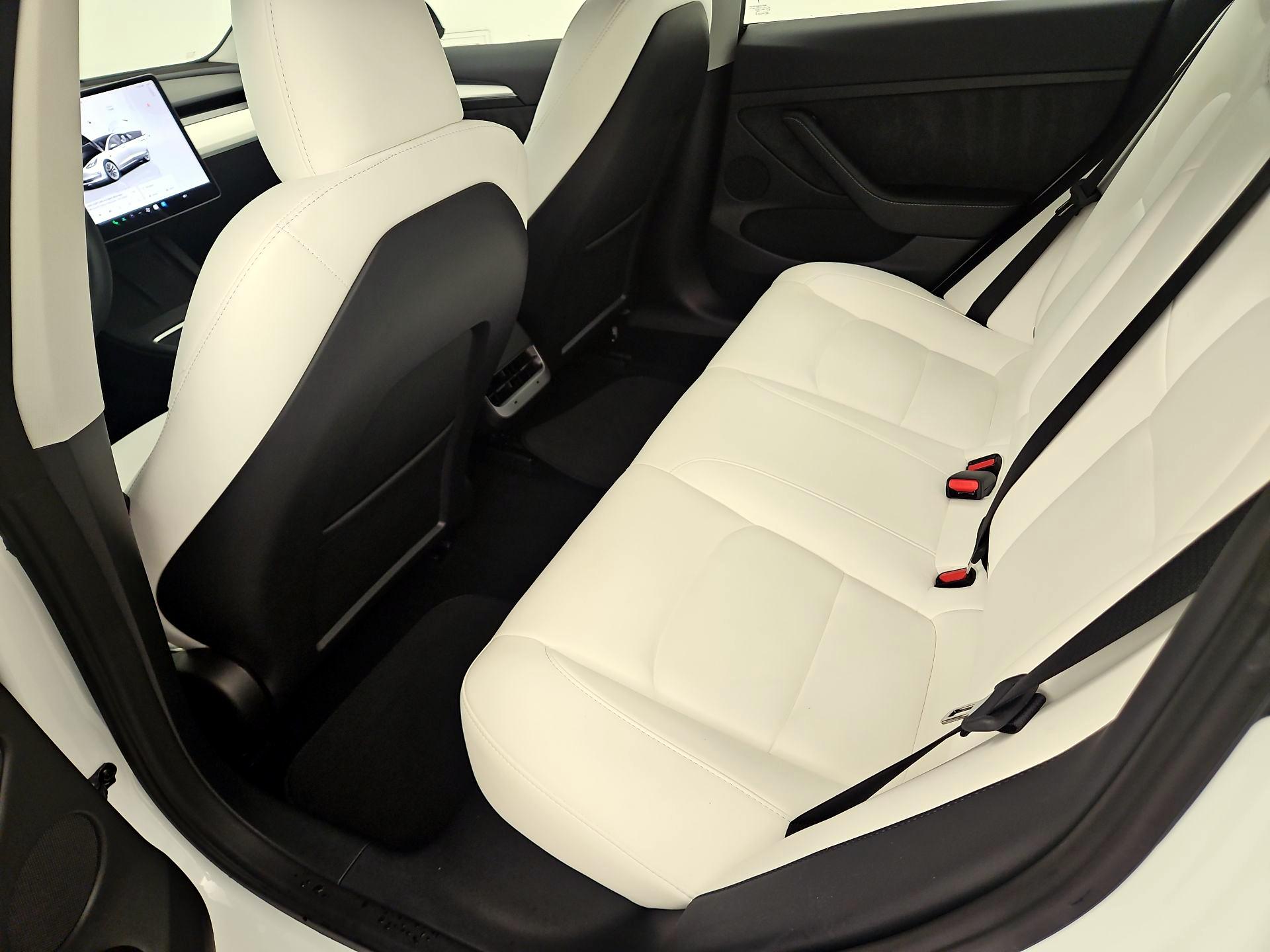 Thumbnail: 2023 Tesla Model 3 - 19
