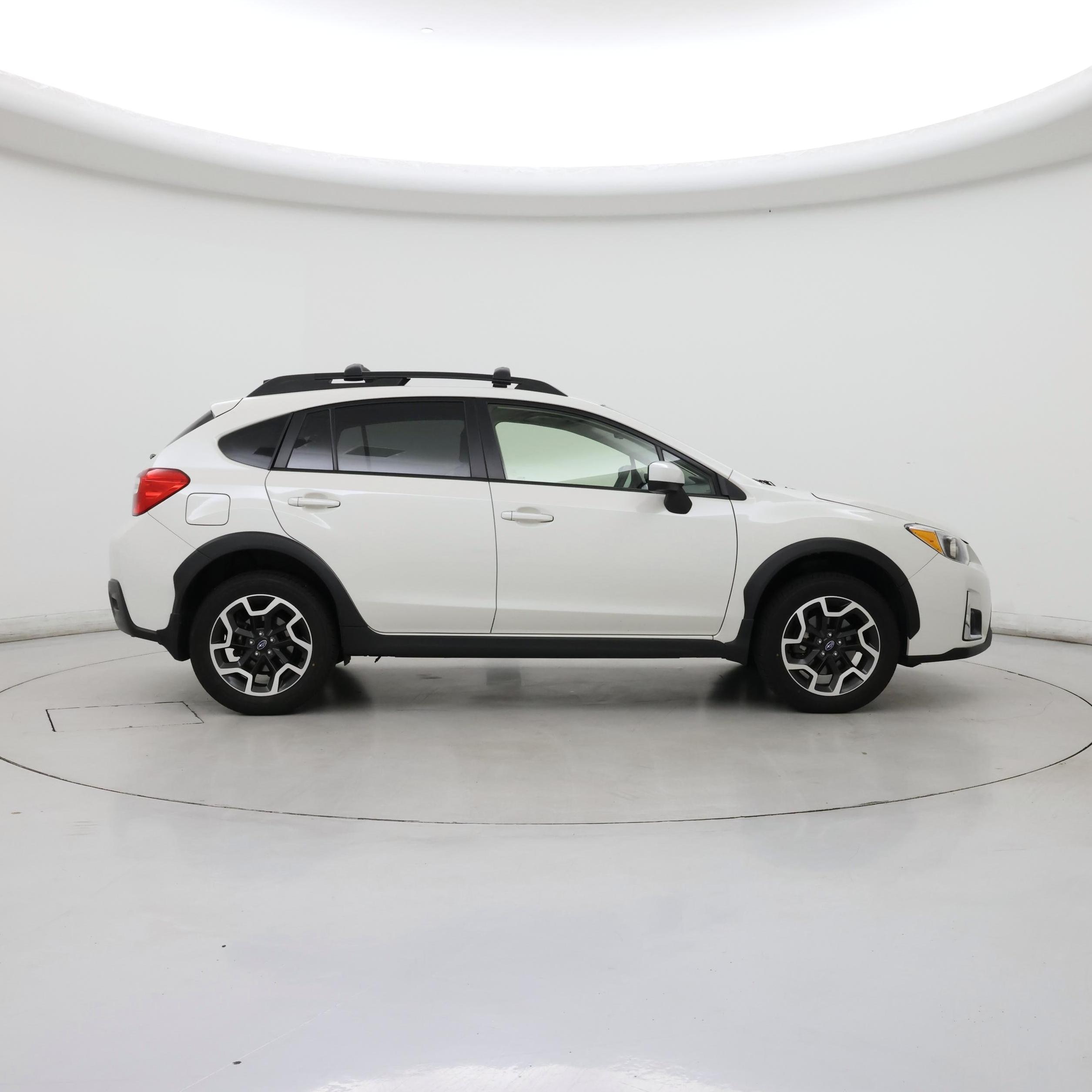 Thumbnail: 2017 Subaru Crosstrek - 7