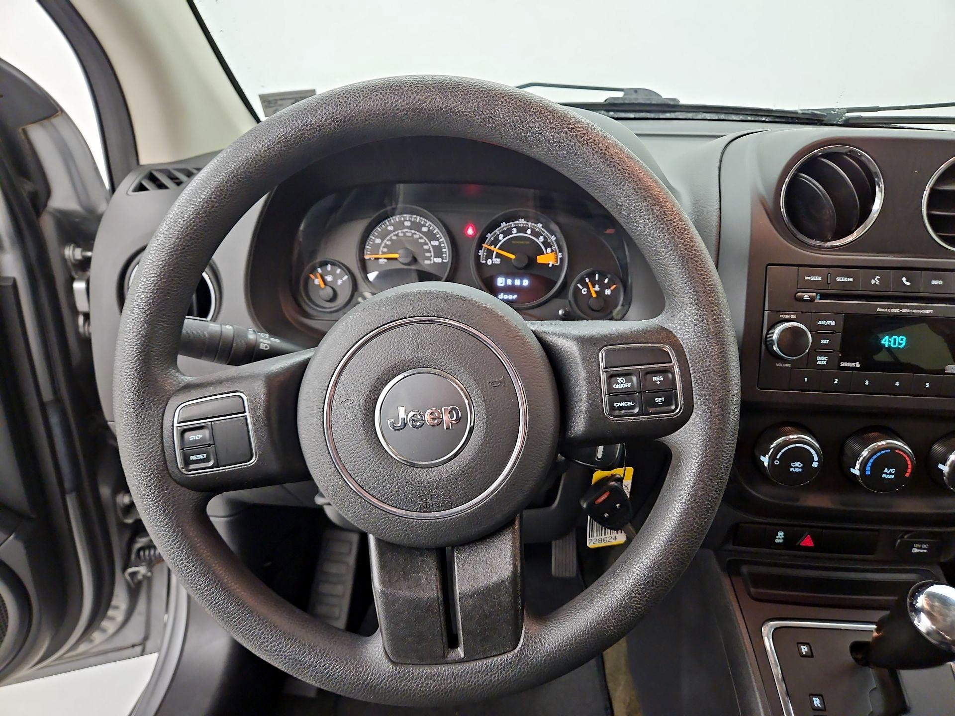 Thumbnail: 2016 Jeep Compass - 10