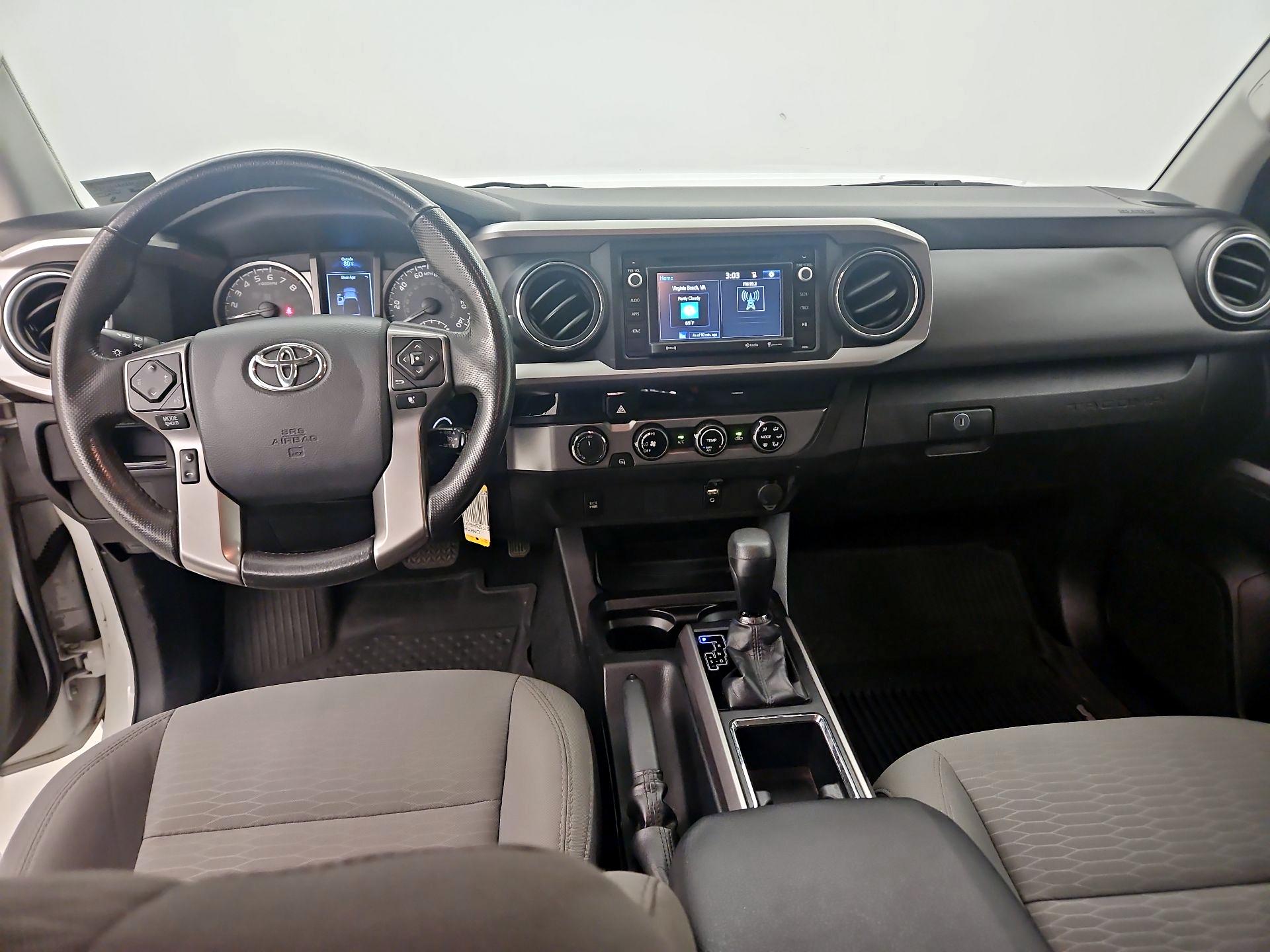 Thumbnail: 2017 Toyota Tacoma - 9
