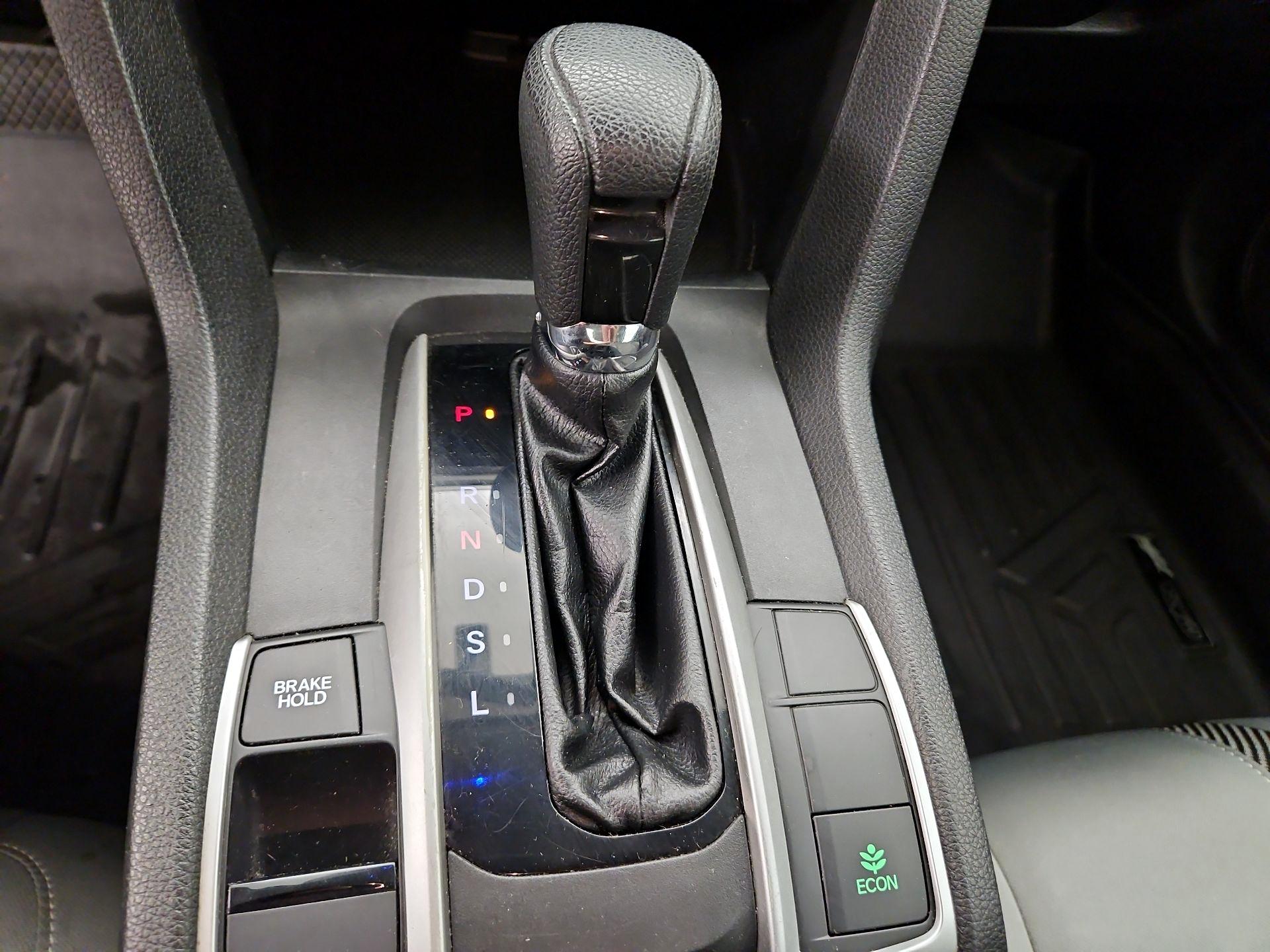 Thumbnail: 2018 Honda Civic - 17