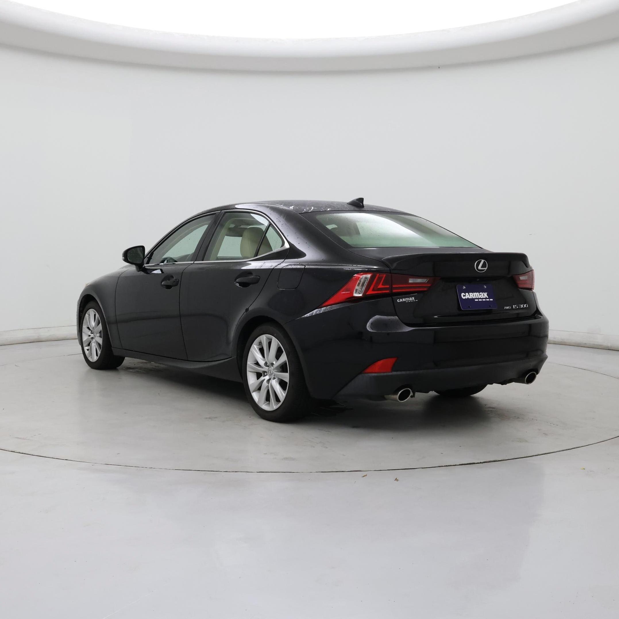 Thumbnail: 2016 Lexus IS - 2