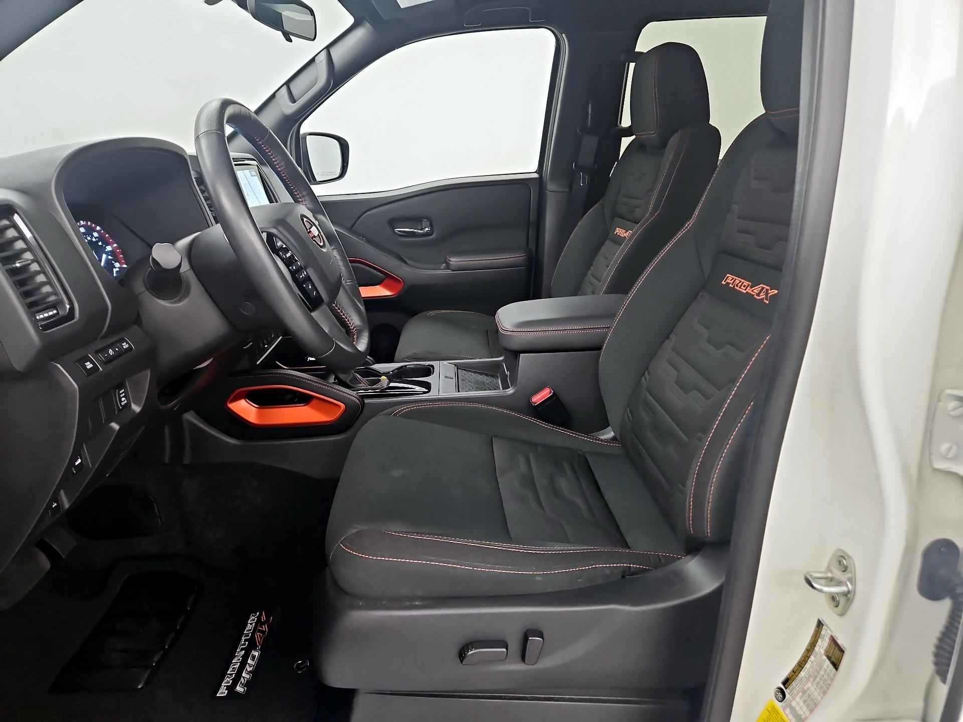 Thumbnail: 2024 Nissan Frontier - 11