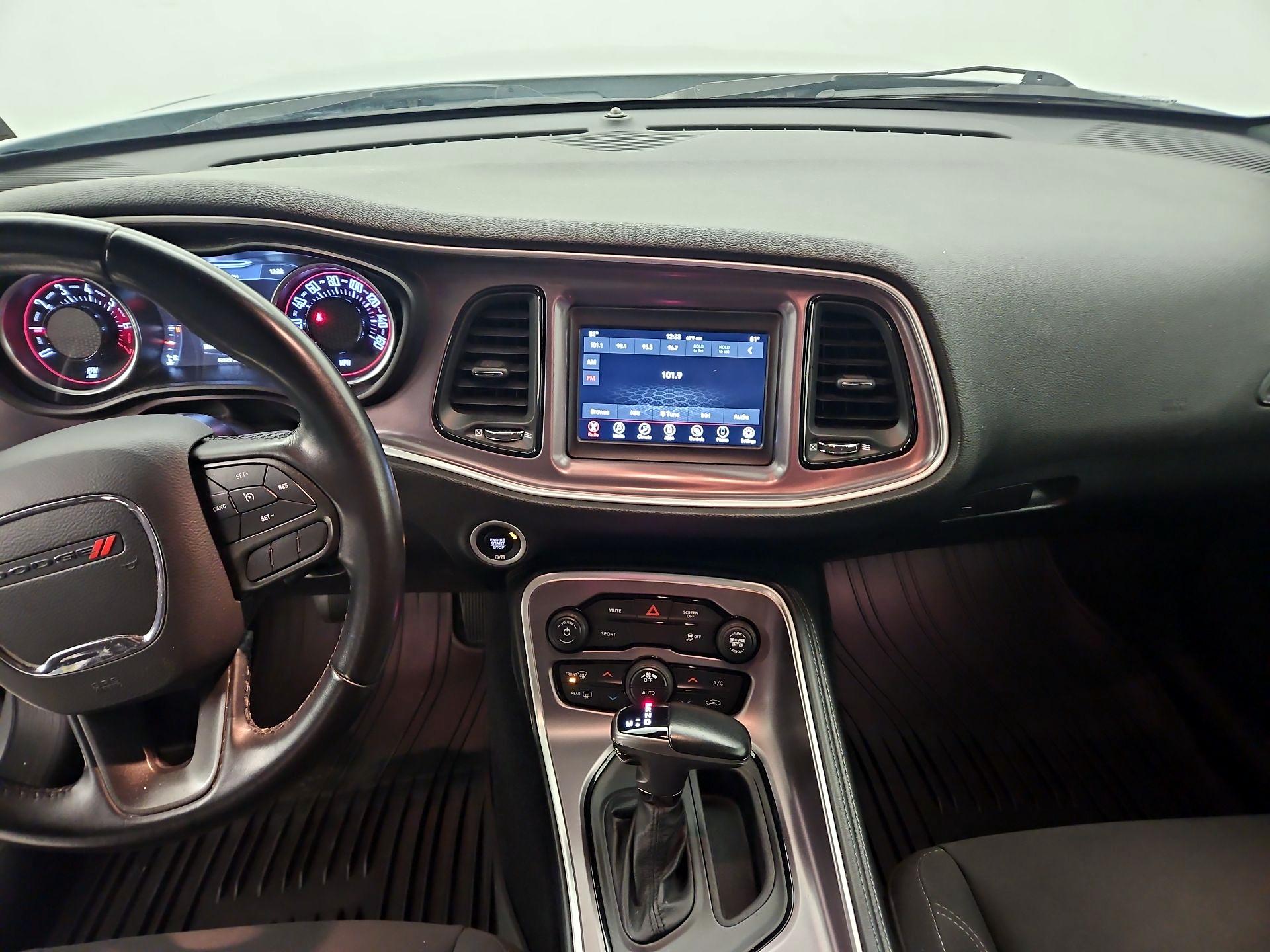 Thumbnail: 2021 Dodge Challenger - 9