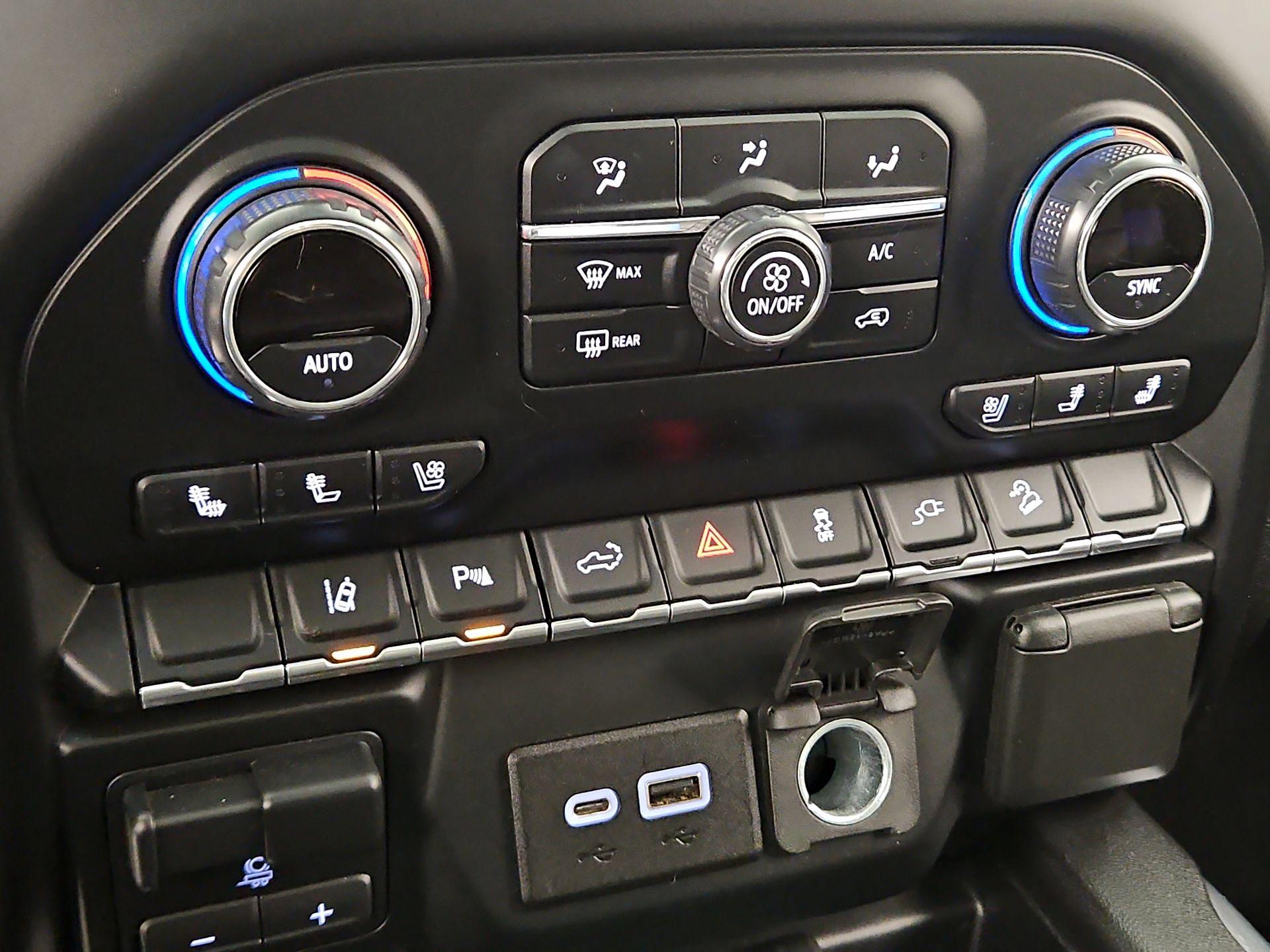 Thumbnail: 2020 Chevrolet Silverado 2500 - 17