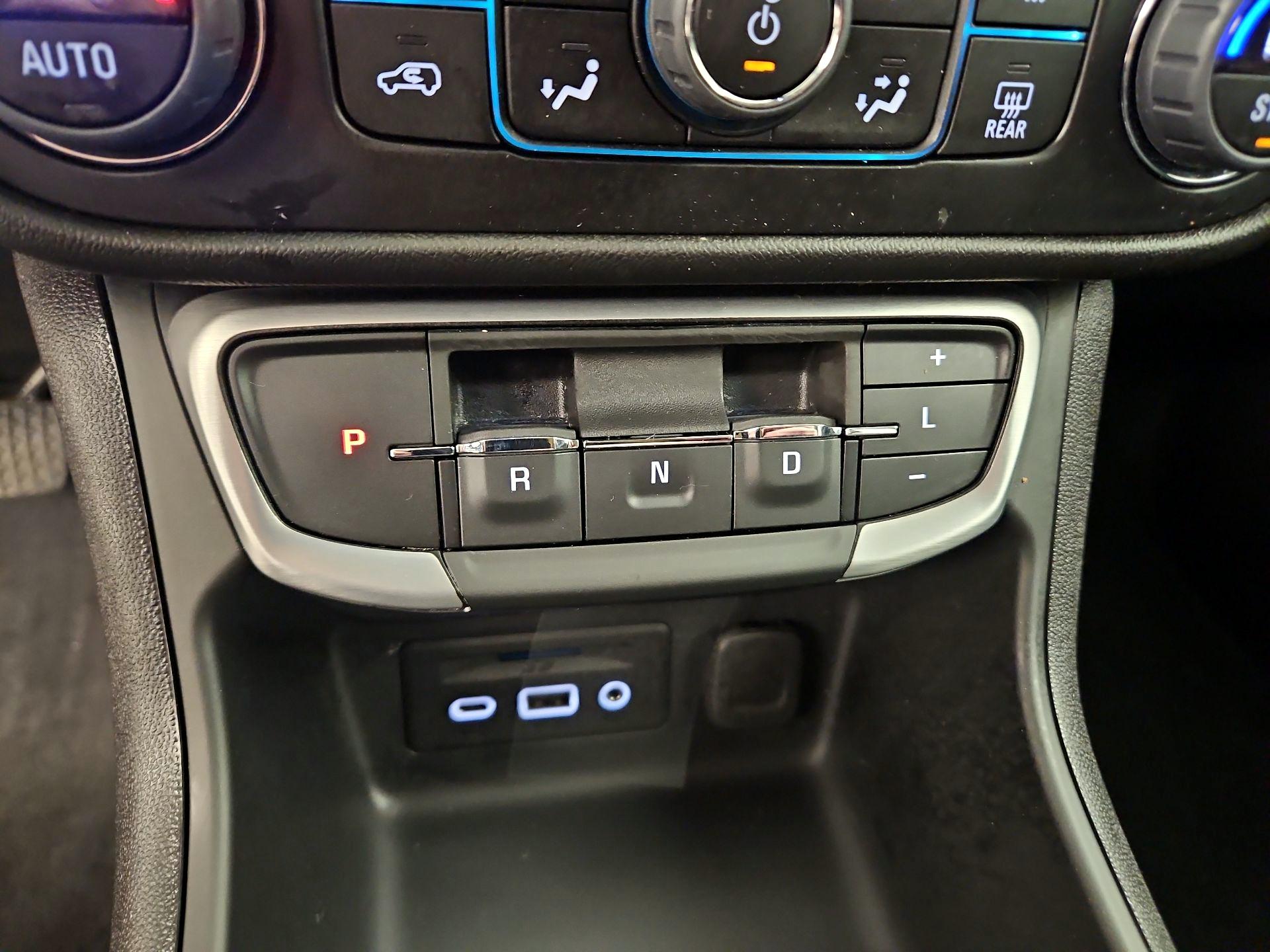 Thumbnail: 2024 GMC Terrain - 17