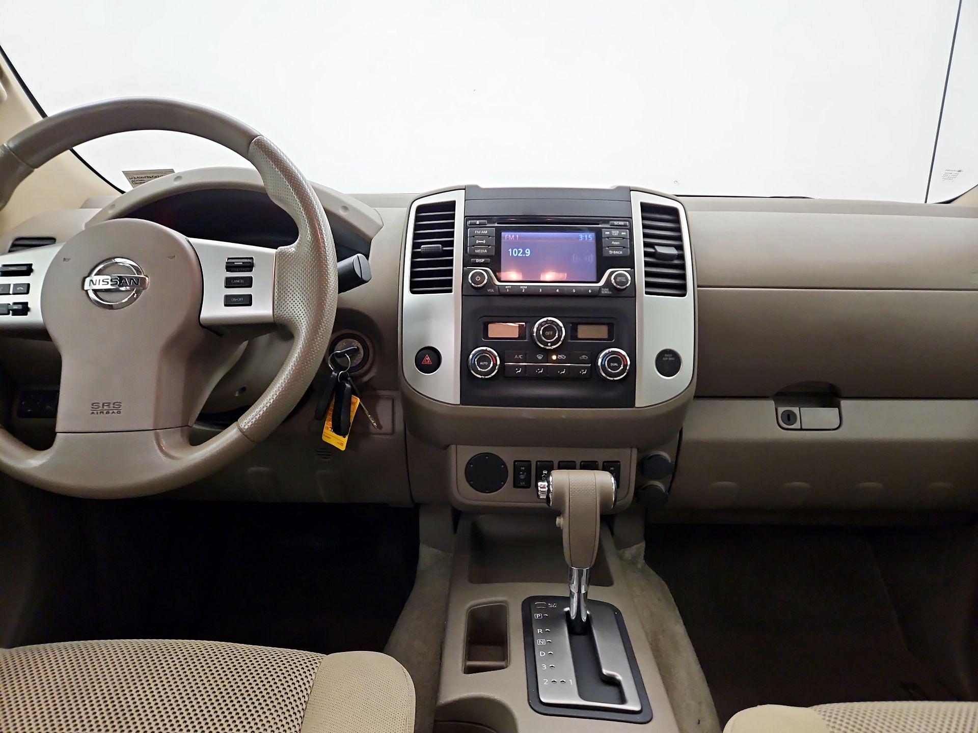 Thumbnail: 2015 Nissan Frontier - 9