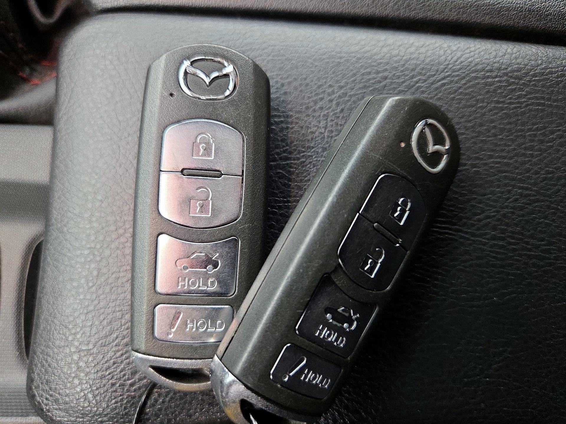 Thumbnail: 2017 Mazda MX-5 Miata - 20