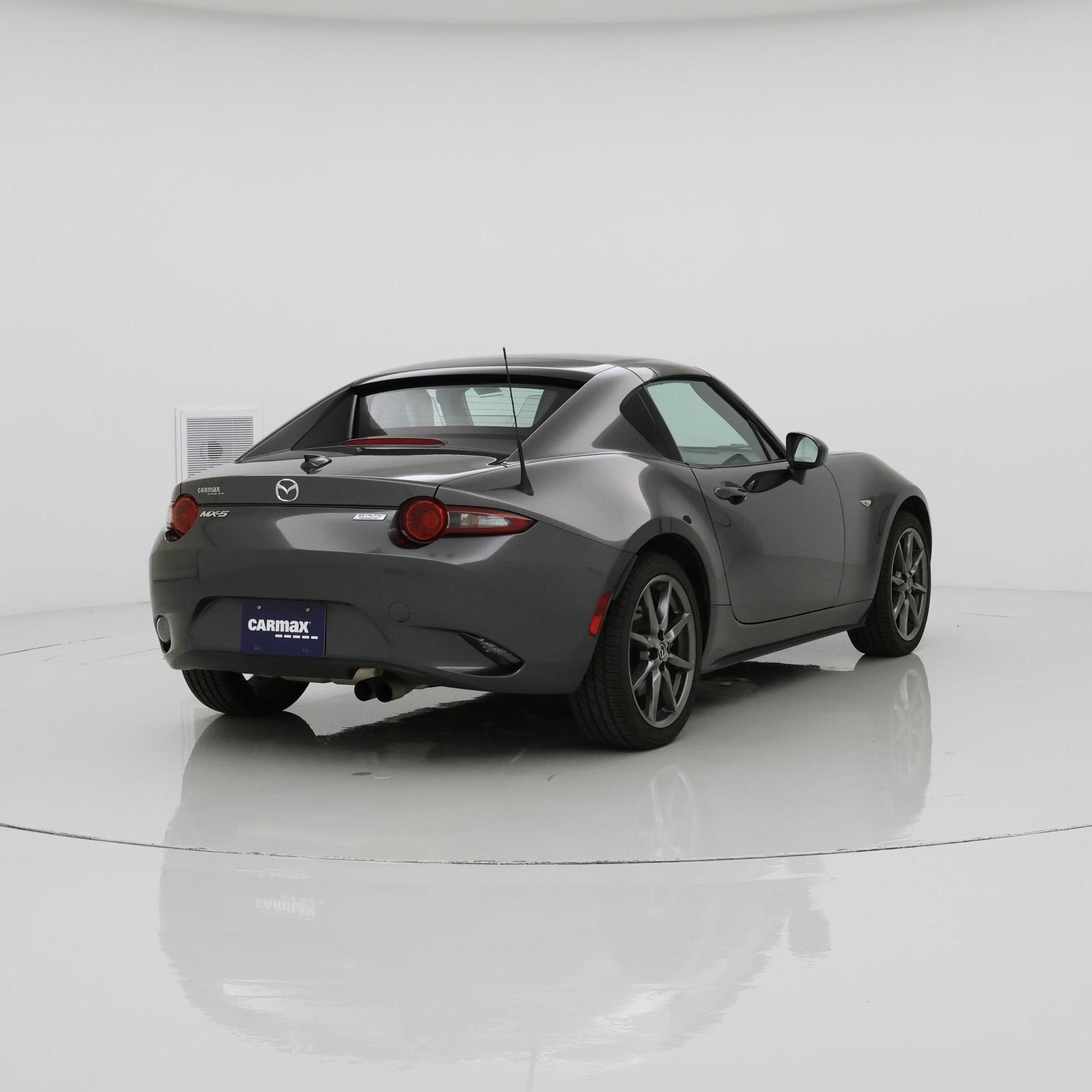Thumbnail: 2017 Mazda MX-5 Miata - 8