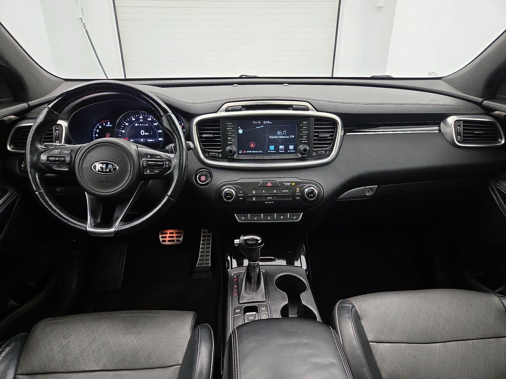 Thumbnail: 2016 Kia Sorento - 9