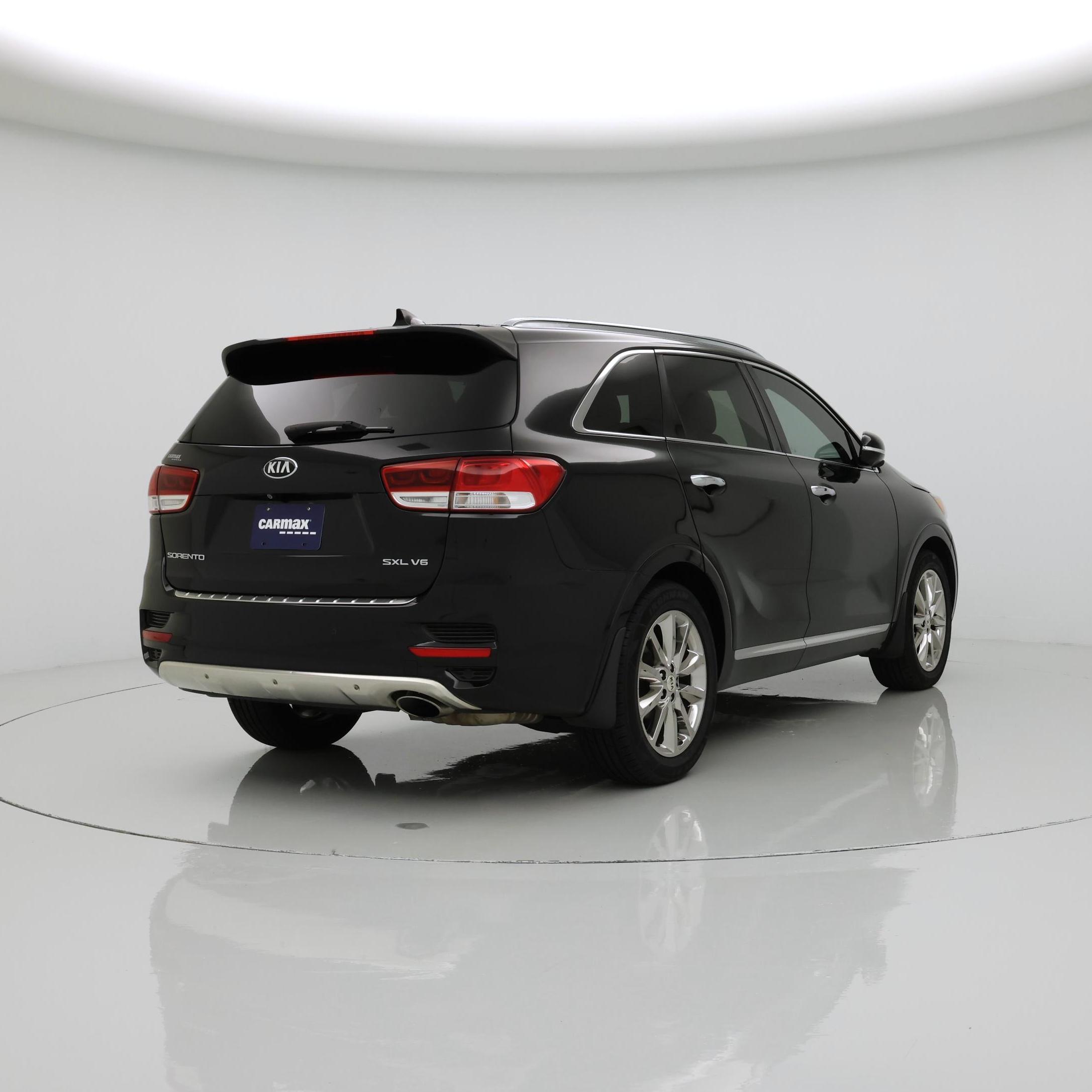 Thumbnail: 2016 Kia Sorento - 8