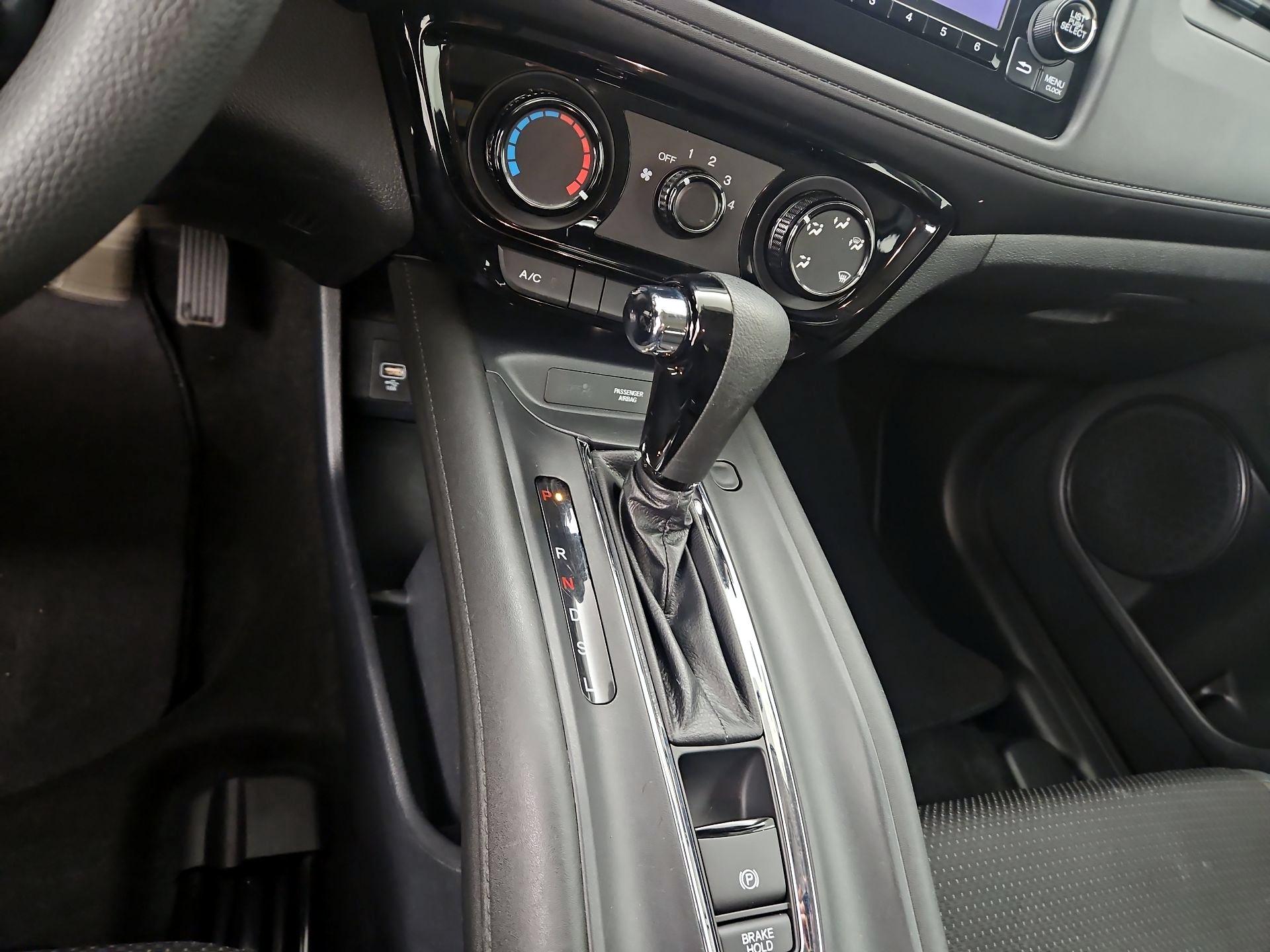 Thumbnail: 2022 Honda HR-V - 17