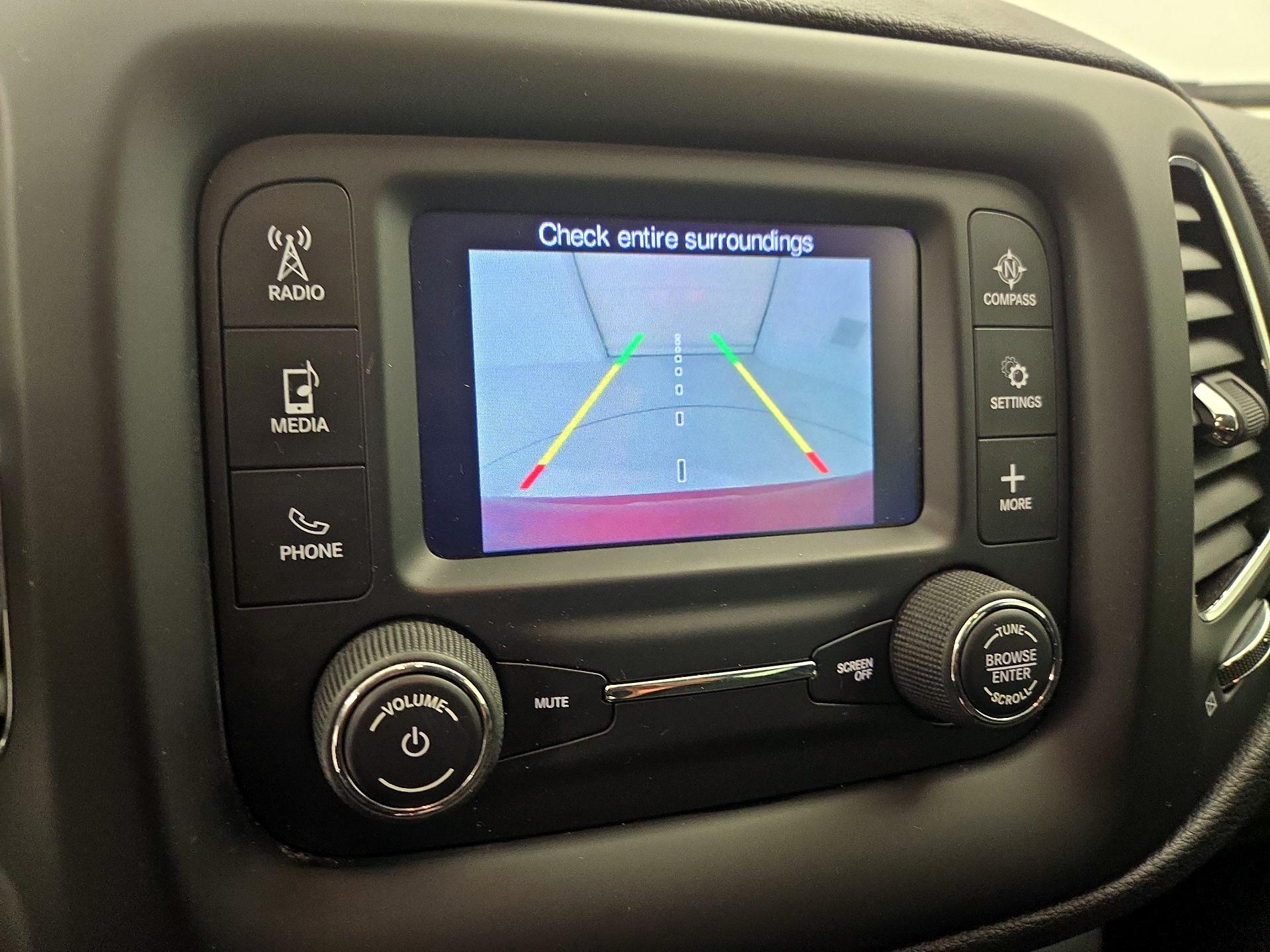 Thumbnail: 2017 Jeep Compass - 14