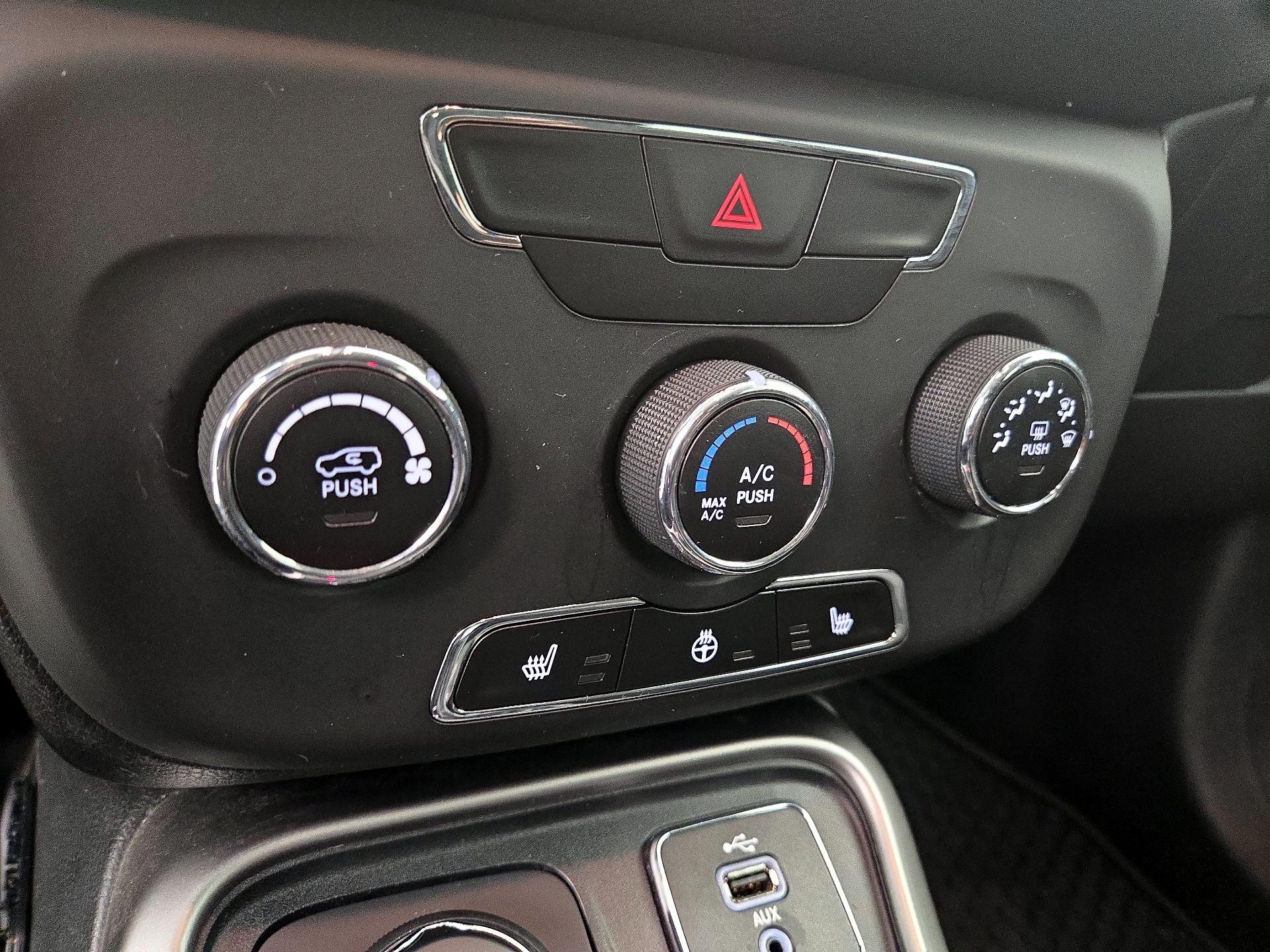 Thumbnail: 2017 Jeep Compass - 16