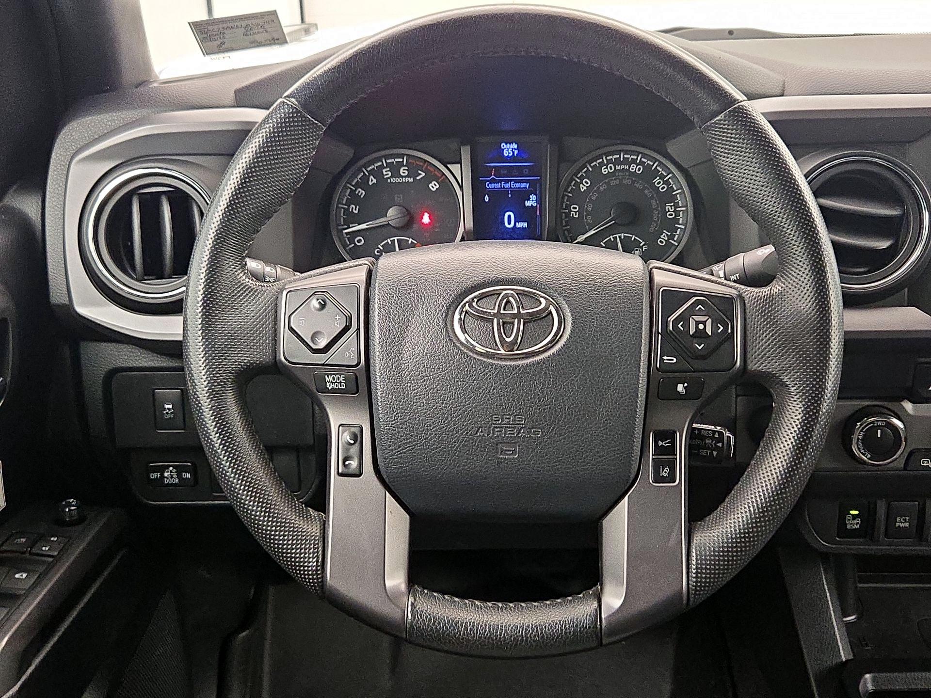 Thumbnail: 2020 Toyota Tacoma - 10