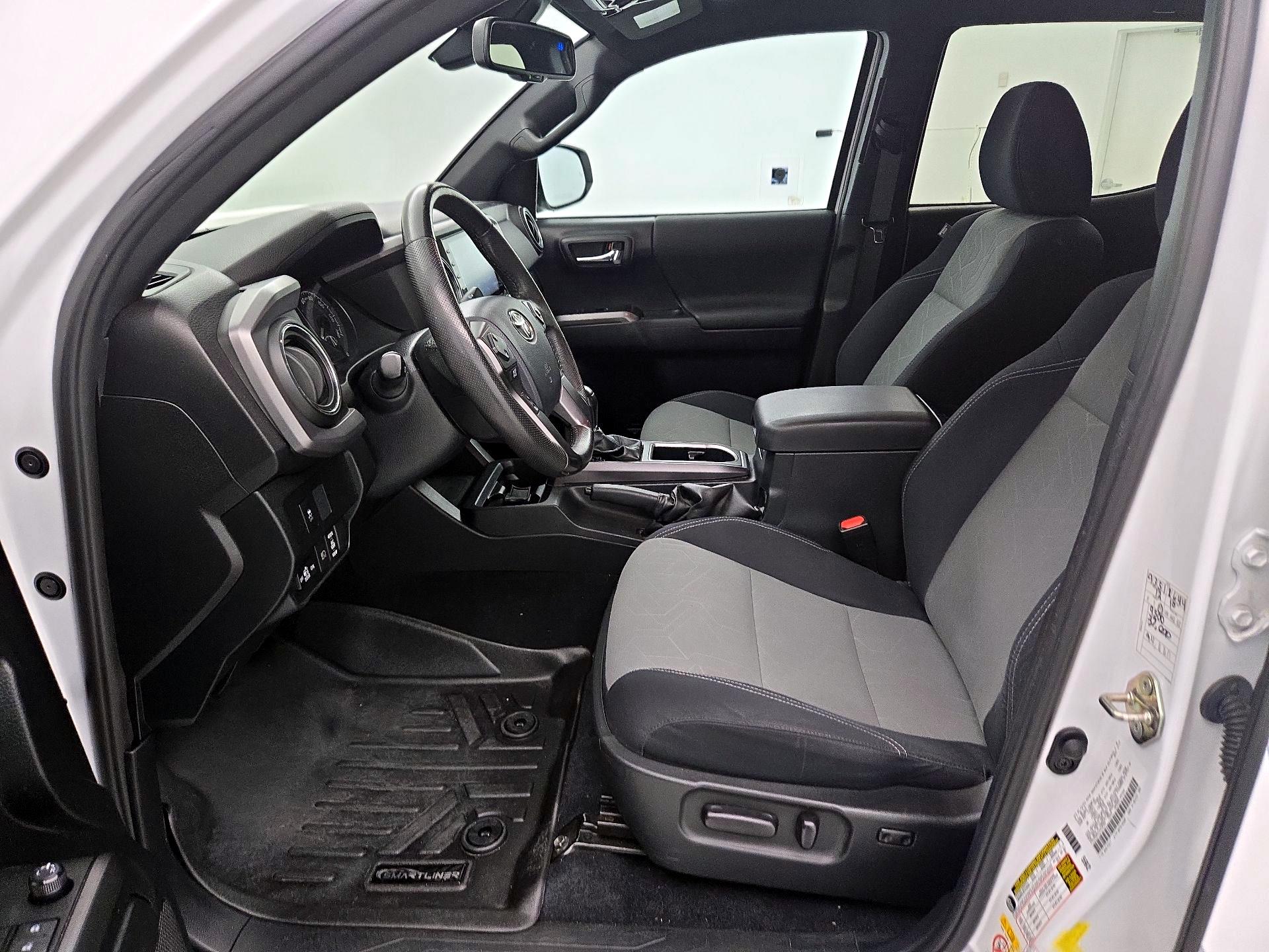 Thumbnail: 2020 Toyota Tacoma - 11