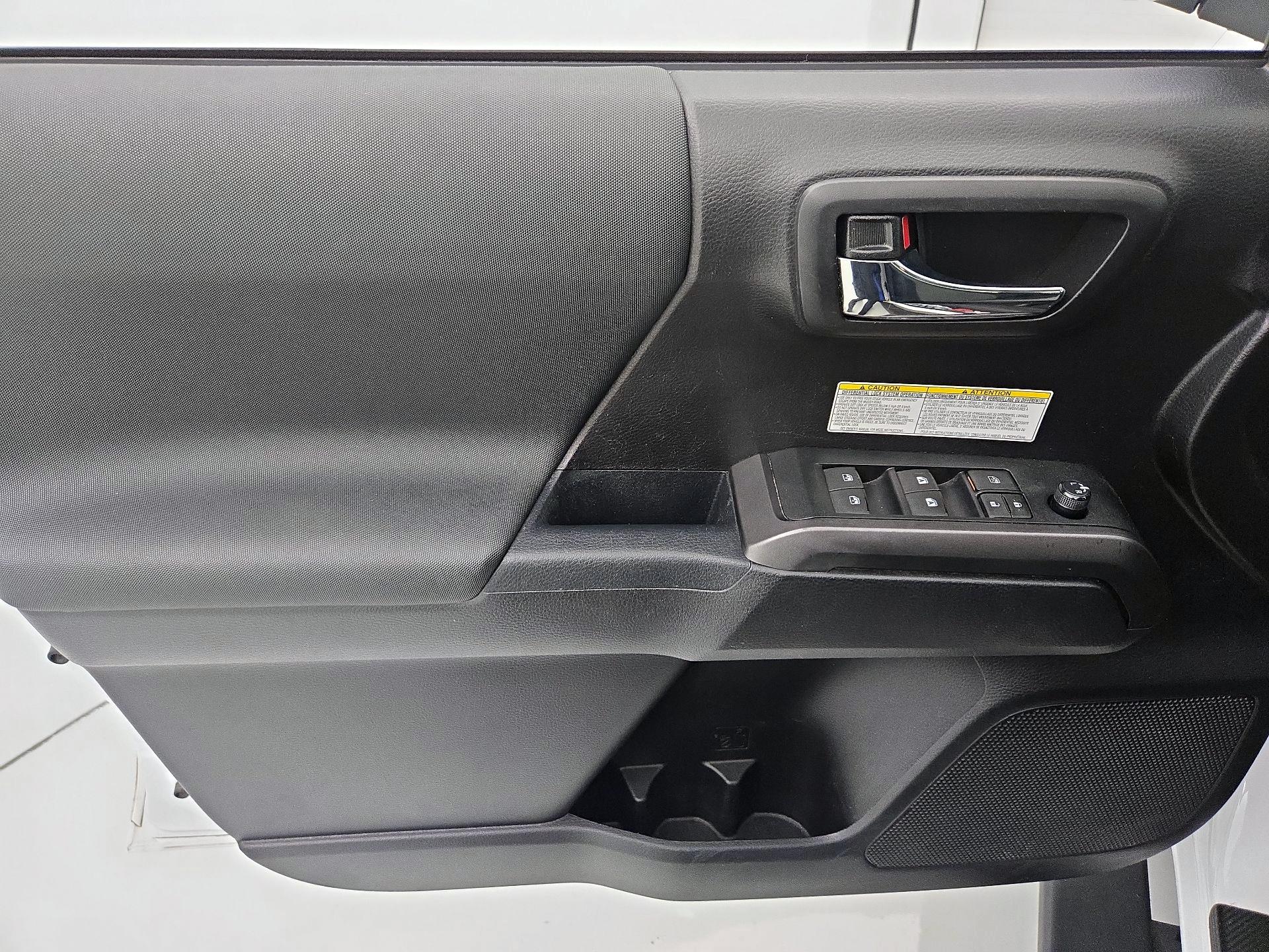 Thumbnail: 2020 Toyota Tacoma - 12